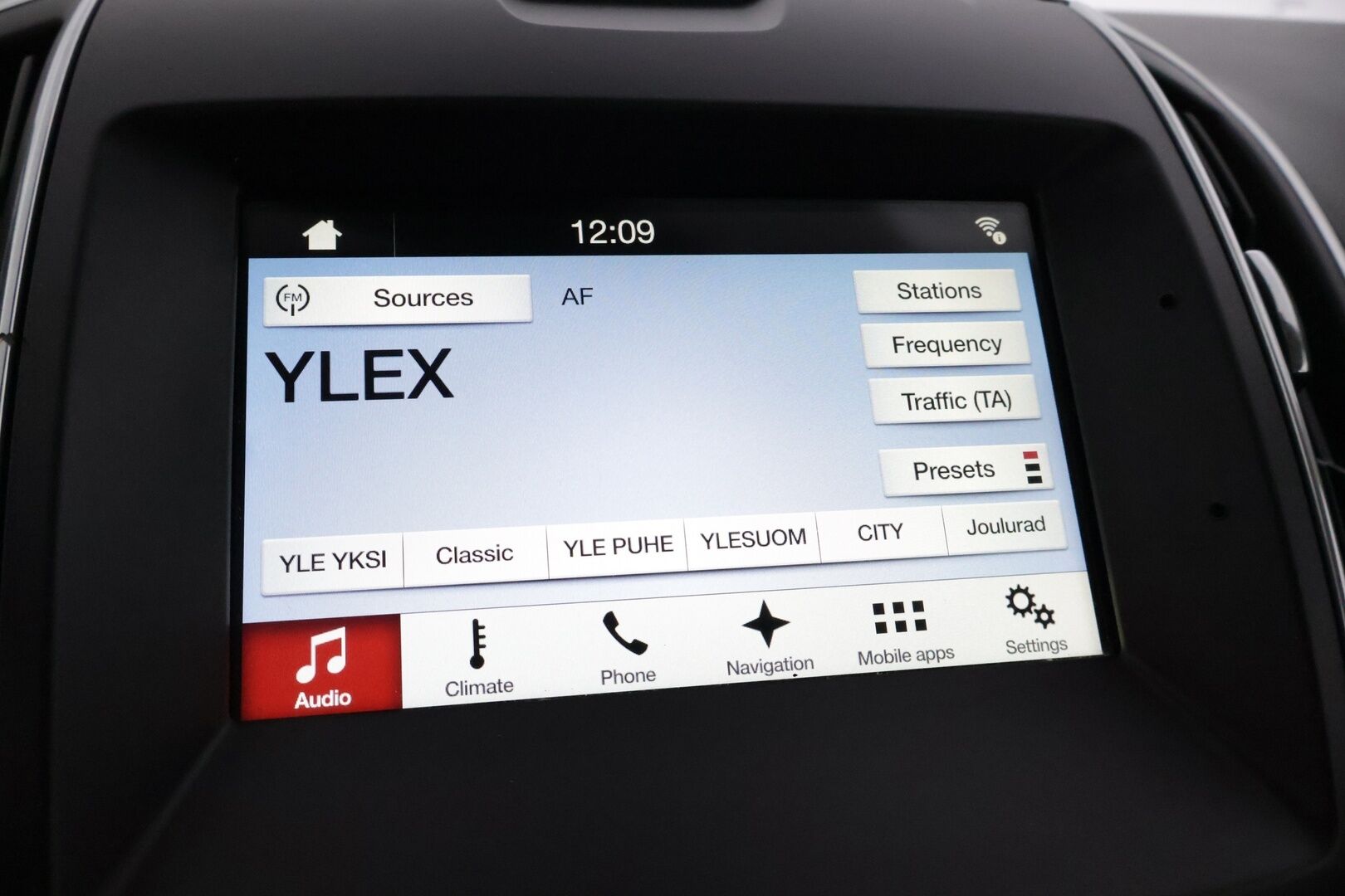Ford S-Max 2018 2,0 TDCi 150hv PowerShift A6 Titanium 5D * Adap.Vakkari / Blis / Kaistavahti / Peruutuskamera / Navi / Webasto / Nahat muistilla * - * 7 P. / Siisti Hyvin Huollettu / Juuri Vaihdettu Jakohihna /  Vaihteisto Korjattu *