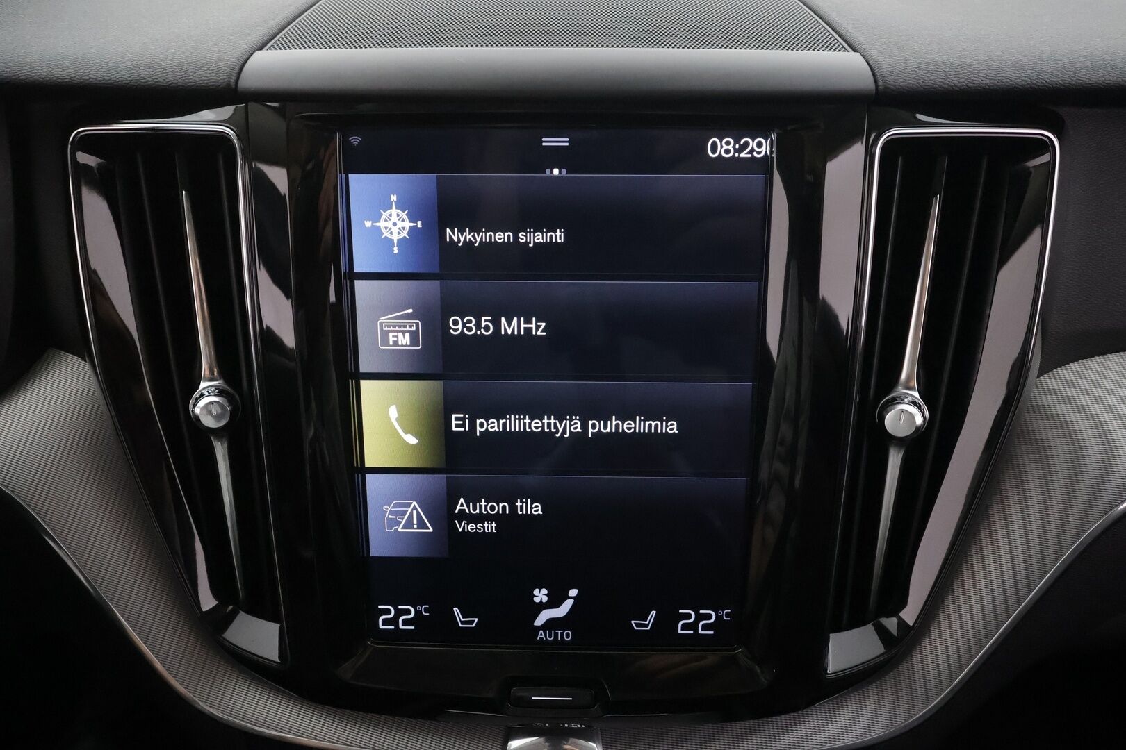 Volvo XC60 2018 D4 AWD Business Inscription aut * ACC / P.kamera / Webasto / Full LED / Navi / Muistipenkki / Sporttinahat / Keyless / BLIS * - Suomi-auto / Kahdet renkaat aluvanteilla / Merkkihuollettu / Juuri huollettu