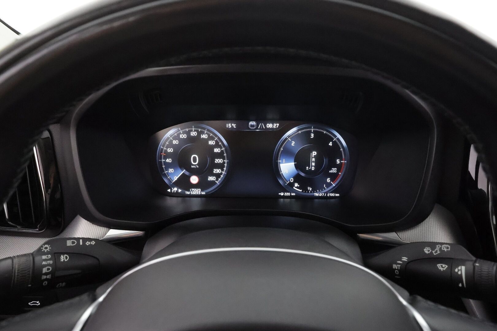 Volvo XC60 2018 D4 AWD Business Inscription aut * ACC / P.kamera / Webasto / Full LED / Navi / Muistipenkki / Sporttinahat / Keyless / BLIS * - Suomi-auto / Kahdet renkaat aluvanteilla / Merkkihuollettu / Juuri huollettu