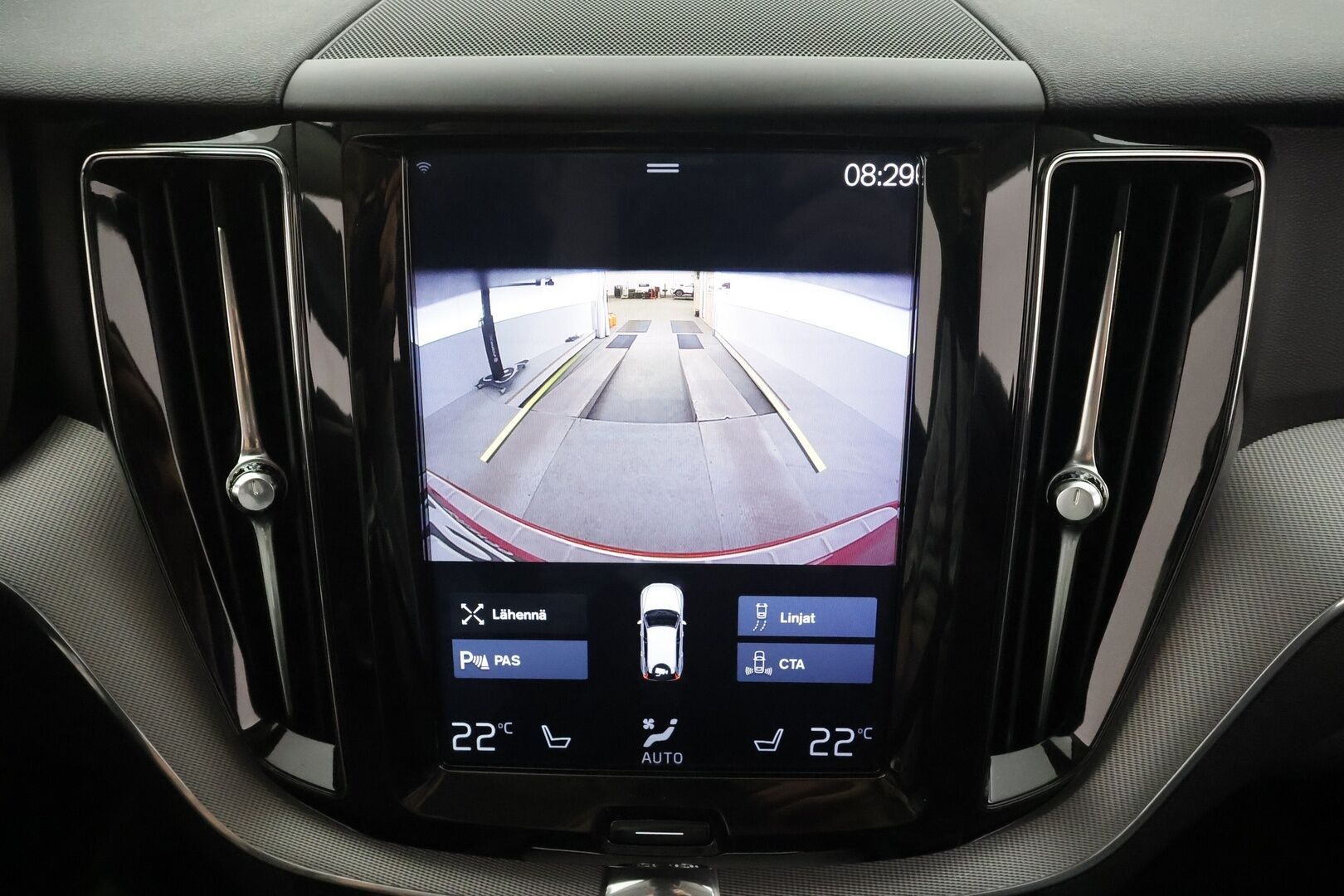 Volvo XC60 2018 D4 AWD Business Inscription aut * ACC / P.kamera / Webasto / Full LED / Navi / Muistipenkki / Sporttinahat / Keyless / BLIS * - Suomi-auto / Kahdet renkaat aluvanteilla / Merkkihuollettu / Juuri huollettu