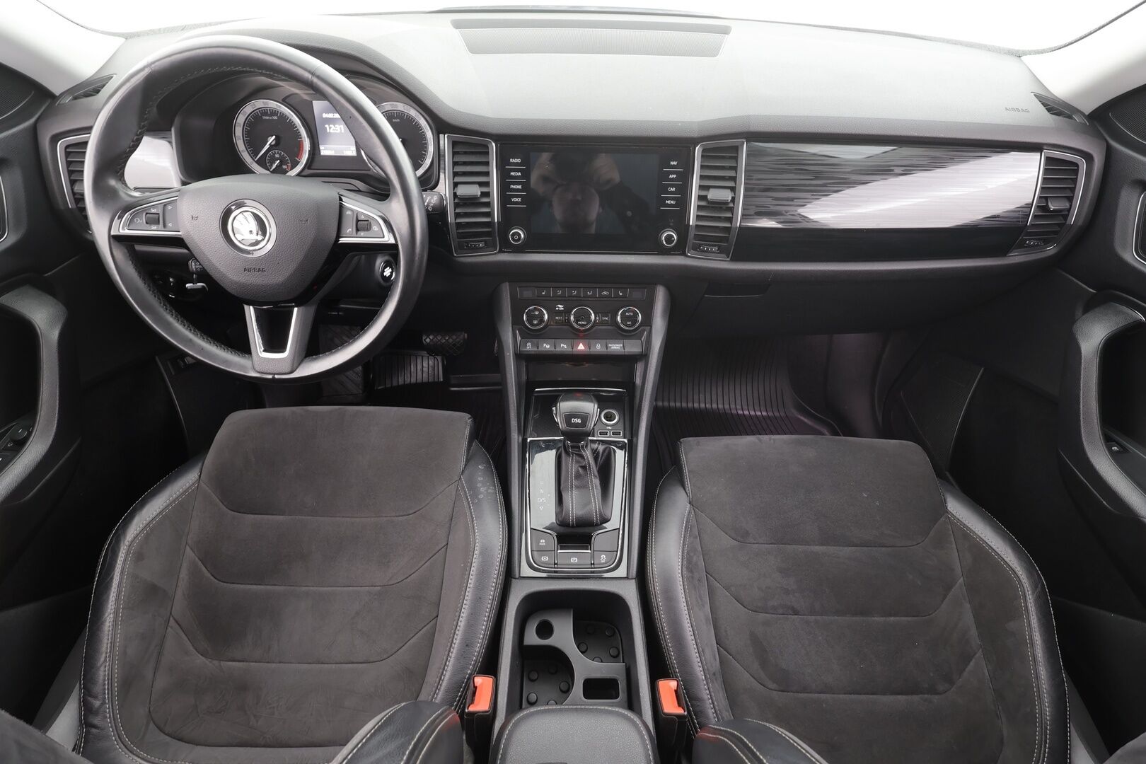 Skoda Kodiaq 2017 2,0 TDI 150 Style DSG * ACC / Canton / P.Tutkat / LED / 7-paikkainen / Nahka-alcantra / Apple&Android * - Suomi-auto / Kahdet renkaat