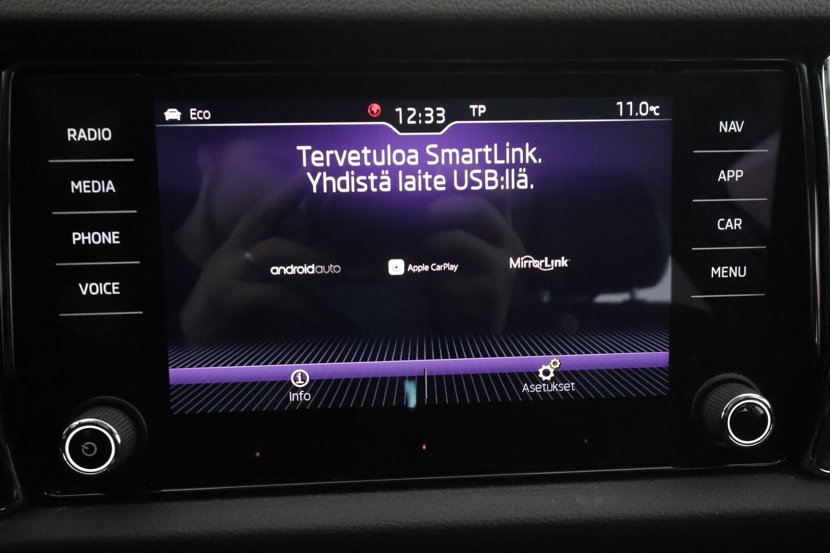 Skoda Kodiaq 2017 2,0 TDI 150 Style DSG * ACC / Canton / P.Tutkat / LED / 7-paikkainen / Nahka-alcantra / Apple&Android * - Suomi-auto / Kahdet renkaat