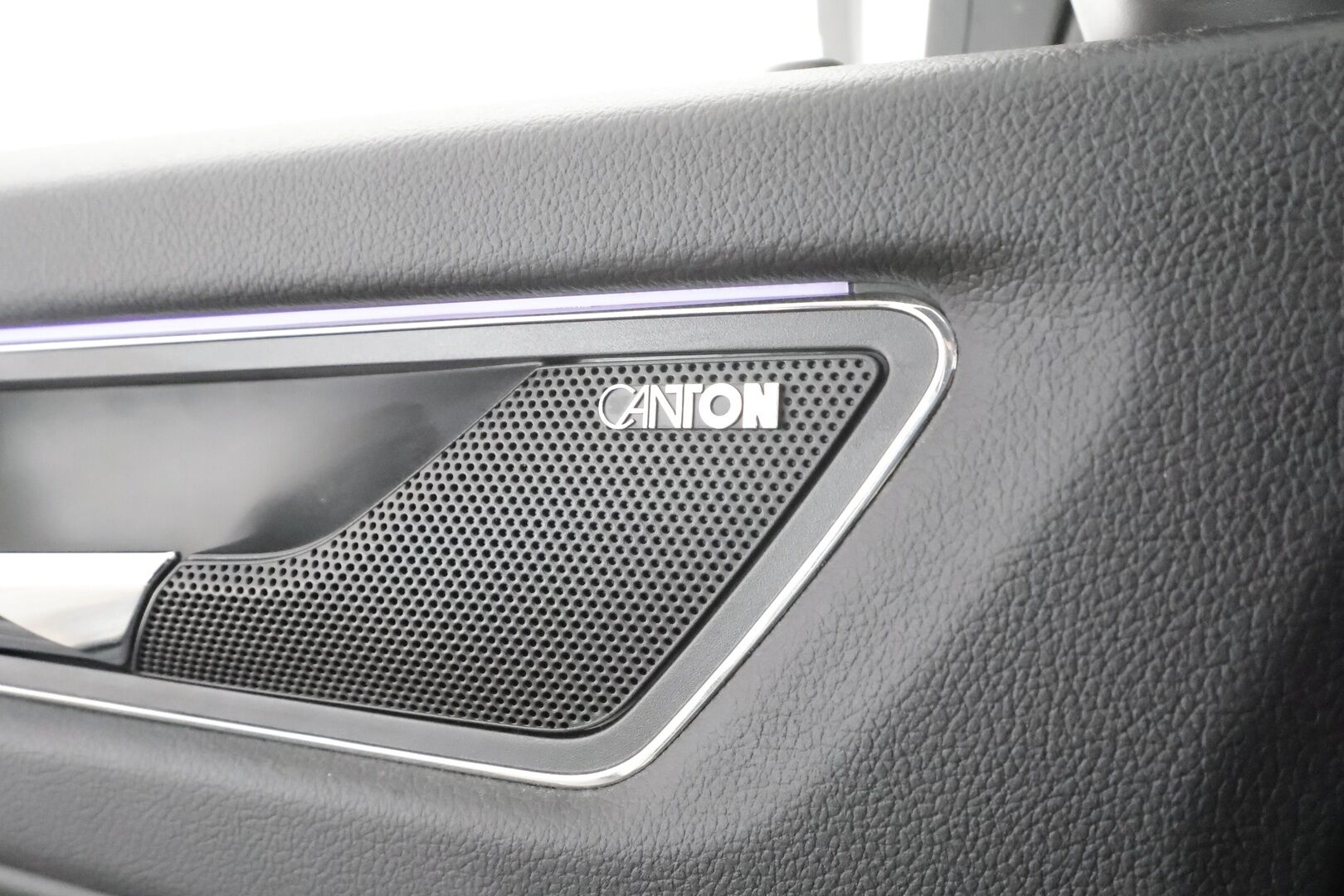 Skoda Kodiaq 2017 2,0 TDI 150 Style DSG * ACC / Canton / P.Tutkat / LED / 7-paikkainen / Nahka-alcantra / Apple&Android * - Suomi-auto / Kahdet renkaat