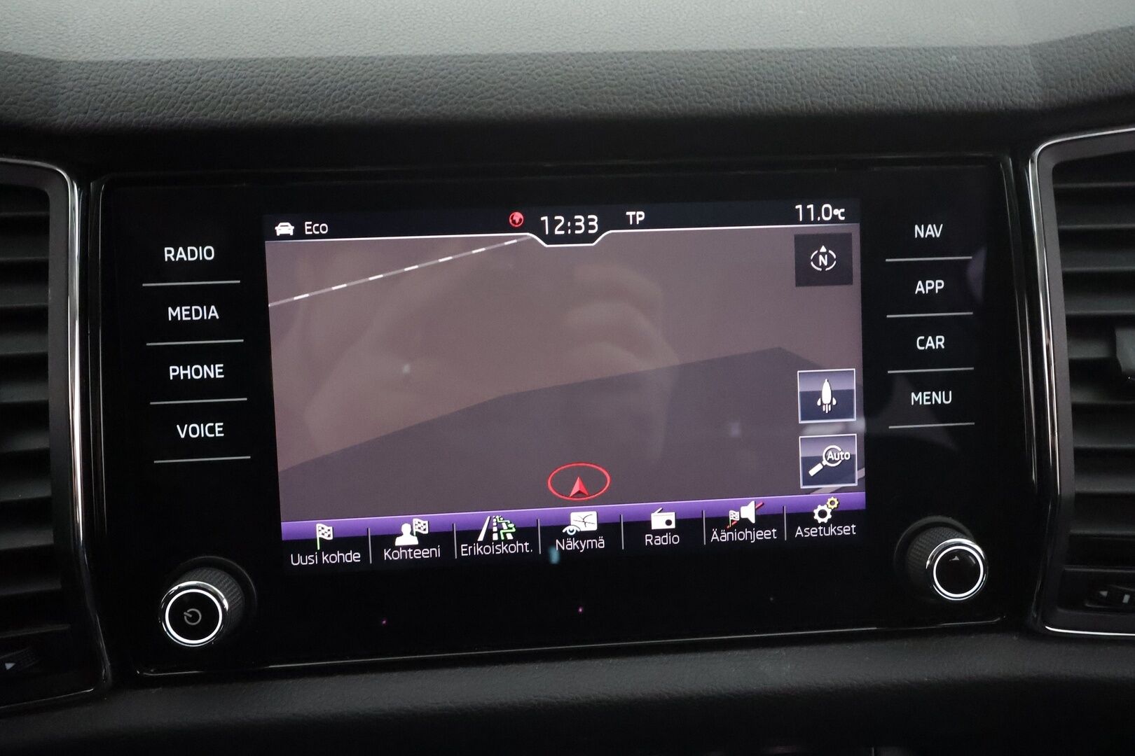 Skoda Kodiaq 2017 2,0 TDI 150 Style DSG * ACC / Canton / P.Tutkat / LED / 7-paikkainen / Nahka-alcantra / Apple&Android * - Suomi-auto / Kahdet renkaat