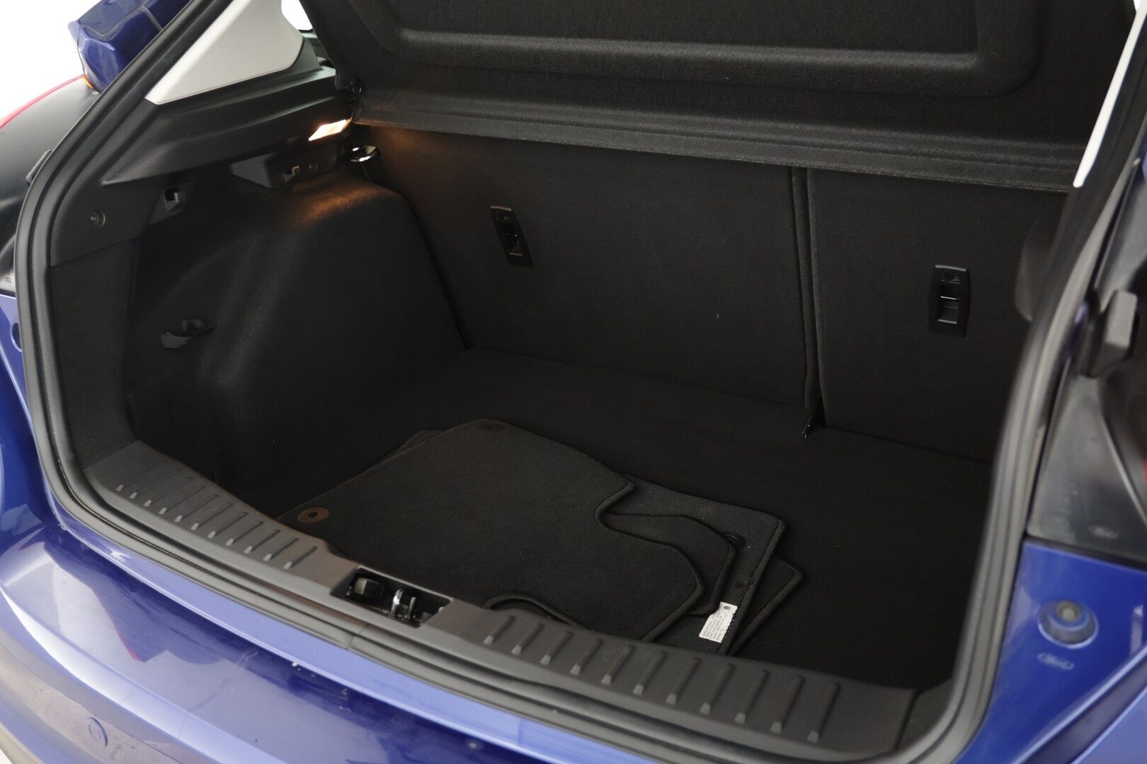 Ford Focus 2018 1,0 EcoBoost 125 hv Start/Stop A6 Edition 5-ovinen *Kilsat! / Suomiauto / Tutkat / Carplay*