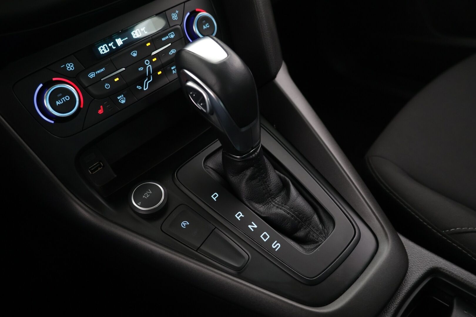 Ford Focus 2018 1,0 EcoBoost 125 hv Start/Stop A6 Edition 5-ovinen *Kilsat! / Suomiauto / Tutkat / Carplay*