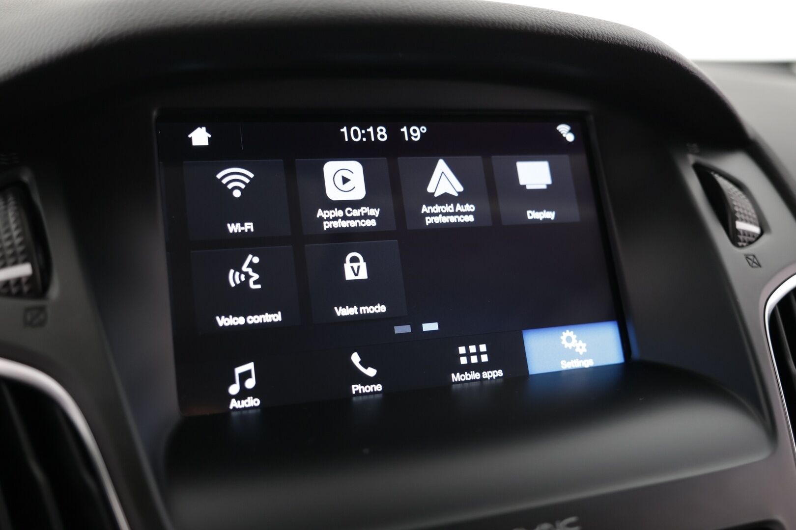 Ford Focus 2018 1,0 EcoBoost 125 hv Start/Stop A6 Edition 5-ovinen *Kilsat! / Suomiauto / Tutkat / Carplay*