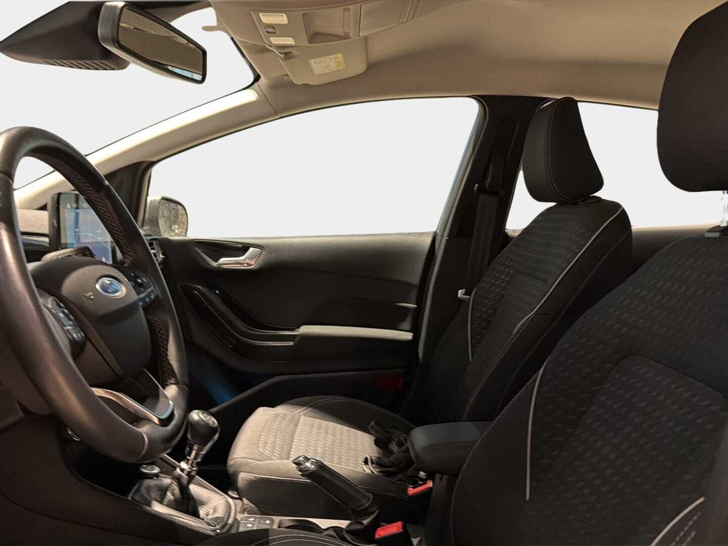 Ford Fiesta 2018 1,0 EcoBoost 100hv M6 Titanium 5-ov / Bang & Olufsen / P. Kamera / Navi / Vakkari / Merkkihuollettu / 2x renkaat - Tulossa myyntiin! 