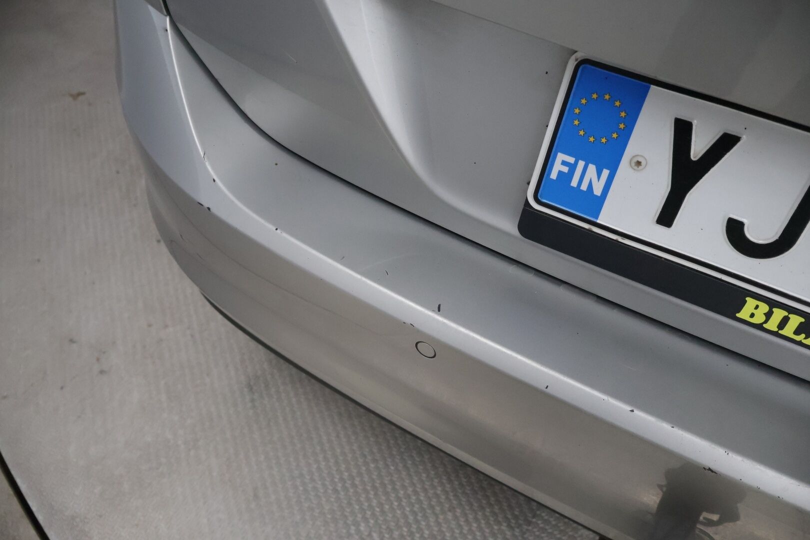 Volkswagen Golf 2016 Variant Comfortline 1,6 TDI 81 kW (110 hv) ** - YritysOutlet - Myydään vain yrityksille / Koukku / Webasto  / Tutkat ** - *– Tämä auto myydään YritysOutlet -valikoimasta vain yritykselle / Leimaa 6/2026 saakka / ErgoActive / 2x vanteet **