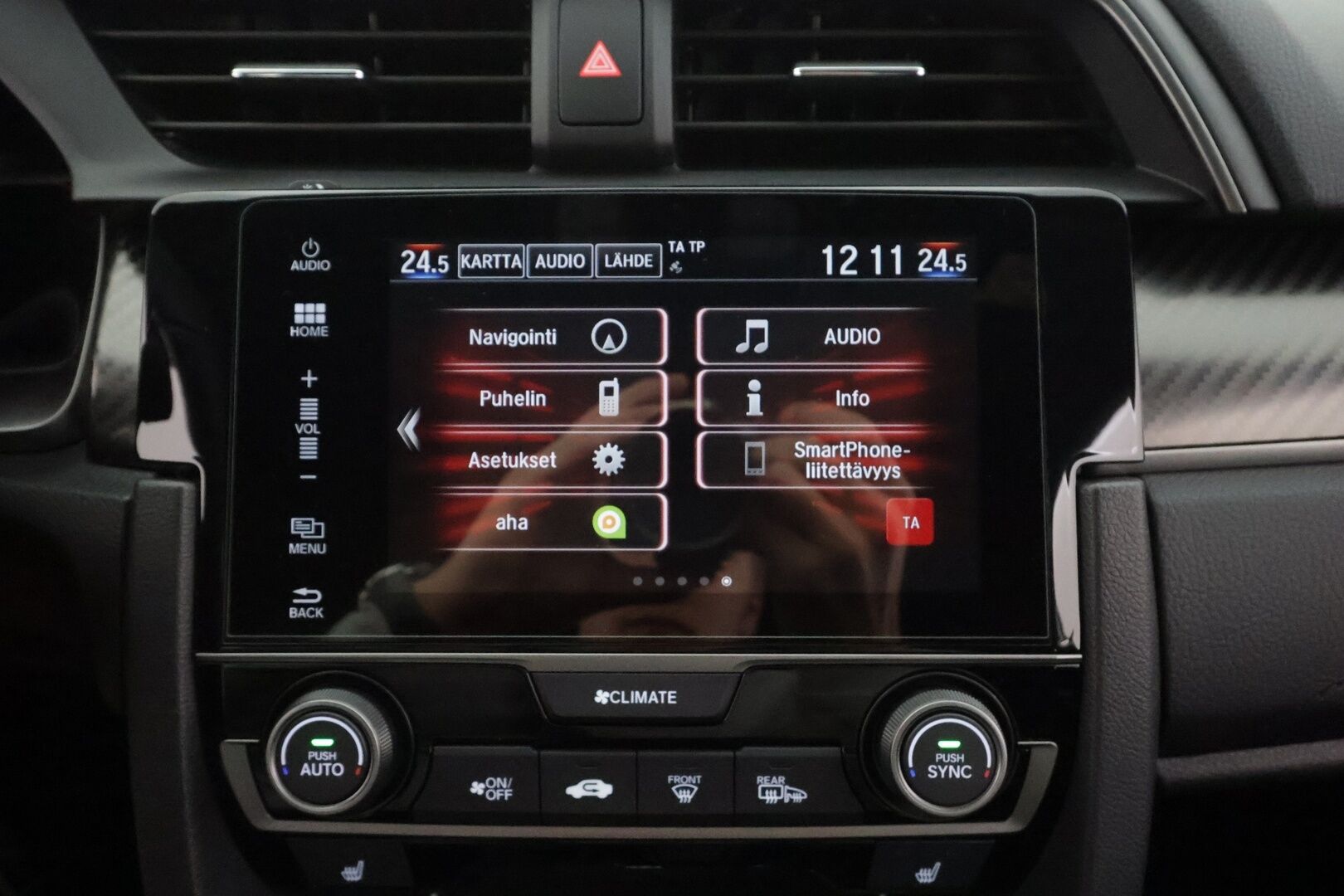 Honda Civic 2018 HB 182 hv Type S AT - ACC | Kaistavahti | Kamera | Lohko | LED | Navi | Apple&Android | 1.Om Suomi-auto | Kahdet Hondan vanteet | Merkkihuollettu | Viimeisin huolto 4 / 26!