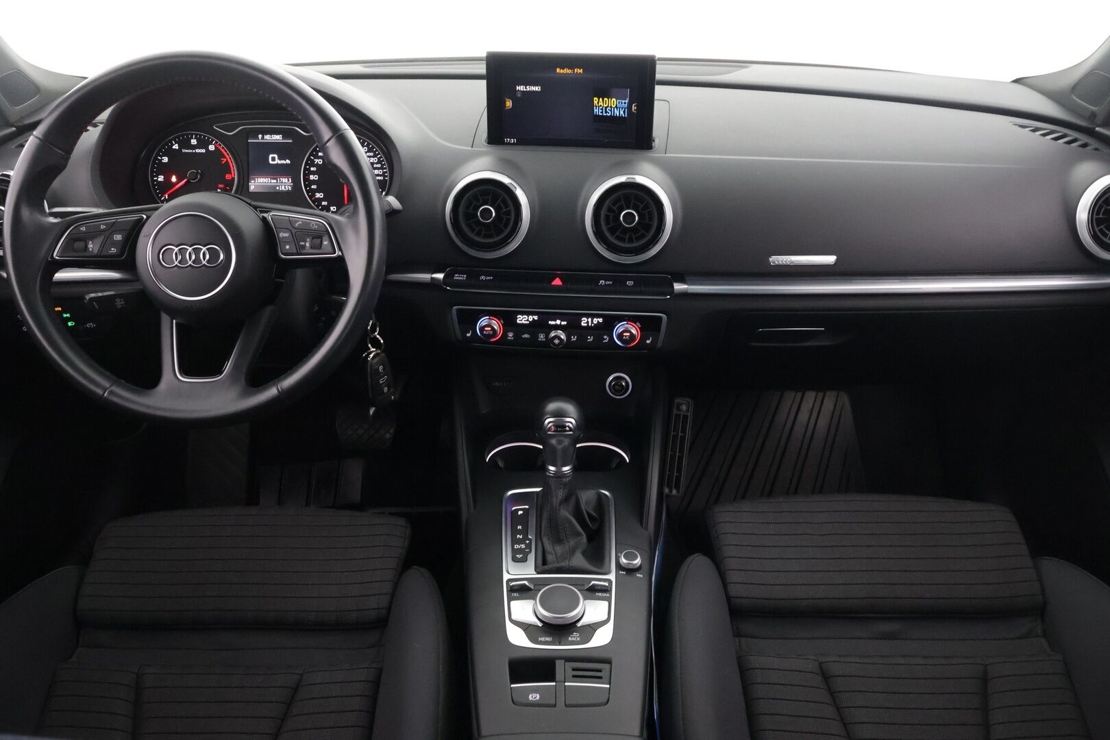 Audi A3 2018 Sedan Pro Business Sport Edition 1,0 TFSI 85 kW S tronic *Led-ajovalot / sporttipenkit / metalliväri!* - *Pikkusportti / Edullinen / Hyvin huollettu!*