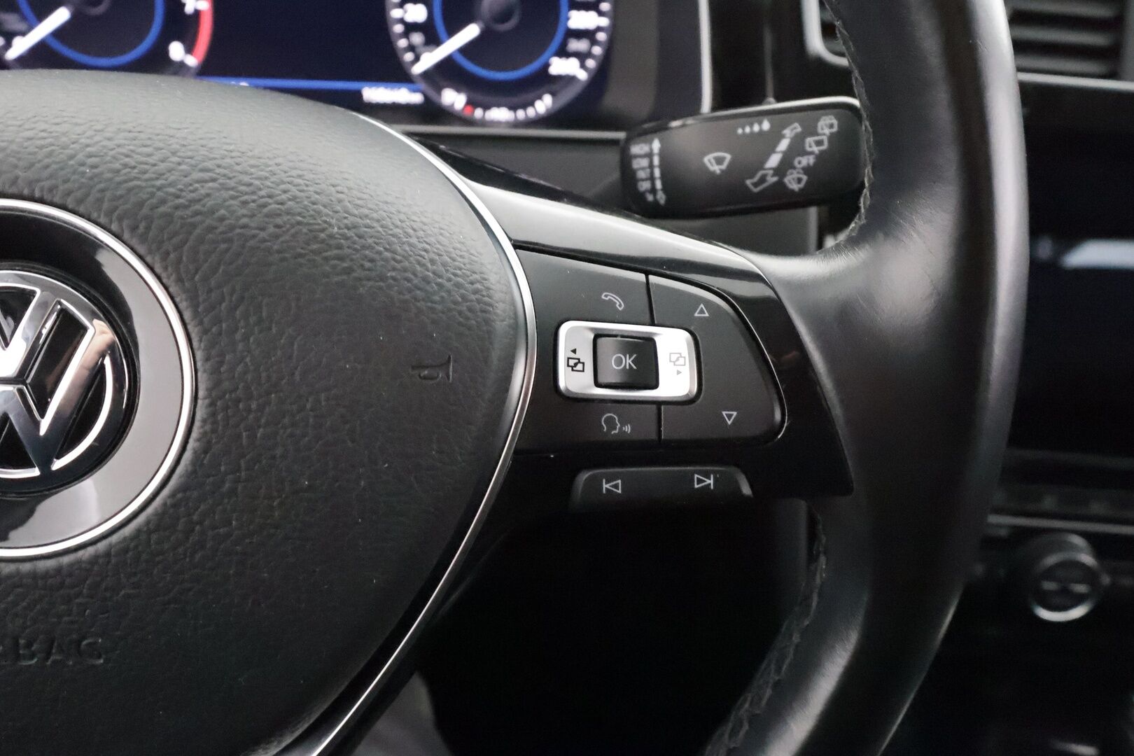 Volkswagen Golf 2018 Variant Highline 1,5 TSI EVO 96 kW (130 hv) BLUEMOTION DSG-automaatti - | ACC | Webasto | LED | Digimittaristo | P.kamera ja tutkat | Navi | App-Connect | Keyless | Front Assist | 2x renkaat aluin | Suomiauto | 