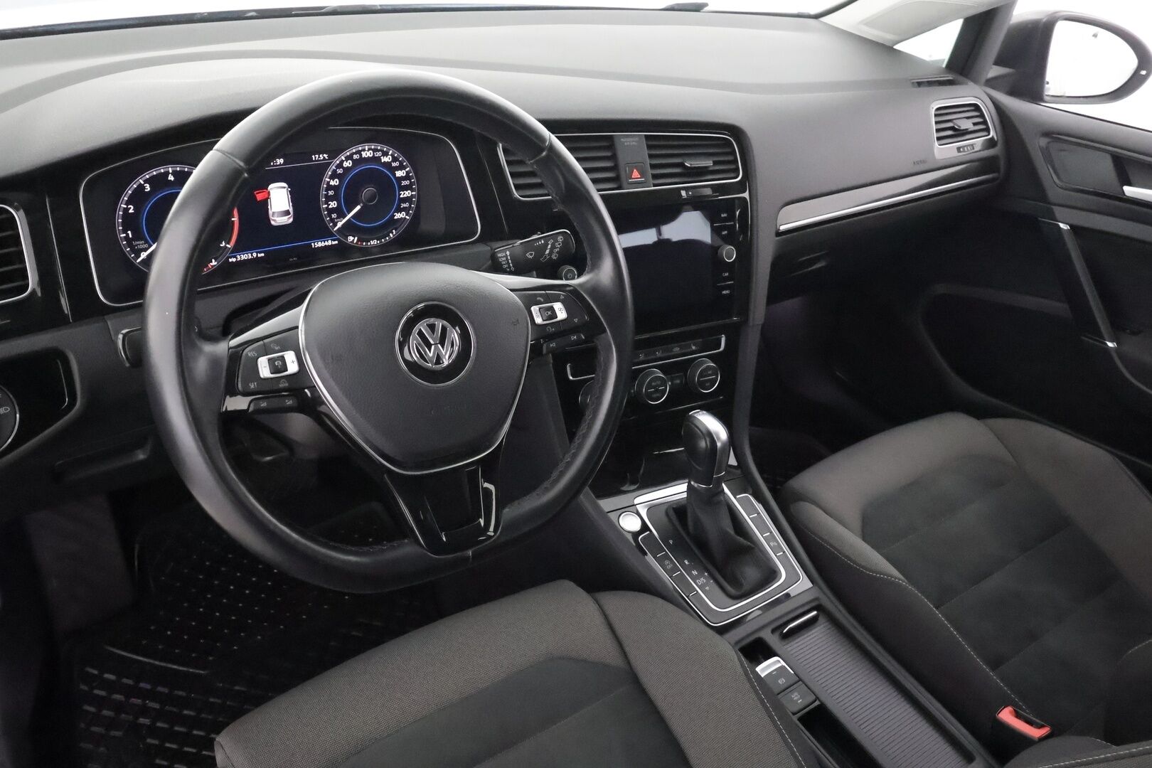 Volkswagen Golf 2018 Variant Highline 1,5 TSI EVO 96 kW (130 hv) BLUEMOTION DSG-automaatti - | ACC | Webasto | LED | Digimittaristo | P.kamera ja tutkat | Navi | App-Connect | Keyless | Front Assist | 2x renkaat aluin | Suomiauto | 
