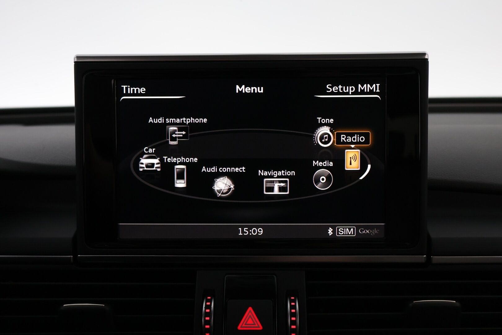 Audi A6 2018 Avant S line Business Sport 2,0 TDI 110 kW ultra S tronic - Suomiauto / Webasto / Premium Sound / Peruutuskamera / Nahka-Alcantara Sporttipenkit / LED / Supervarusteet!
