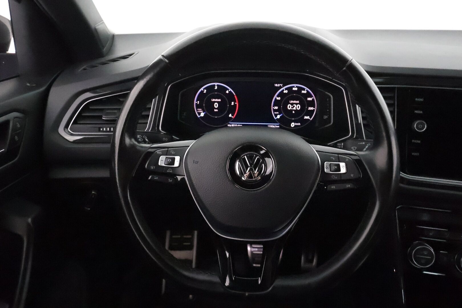 Volkswagen T-Roc 2018 Sport 2,0 TDI SCR 110 kW (150 hv) 4MOTION DSG **Adapt.Vakkari / LED-valot / P.Tutkat / Webasto / Koukku** - Suomi-auto / Kahdet Renkaat
