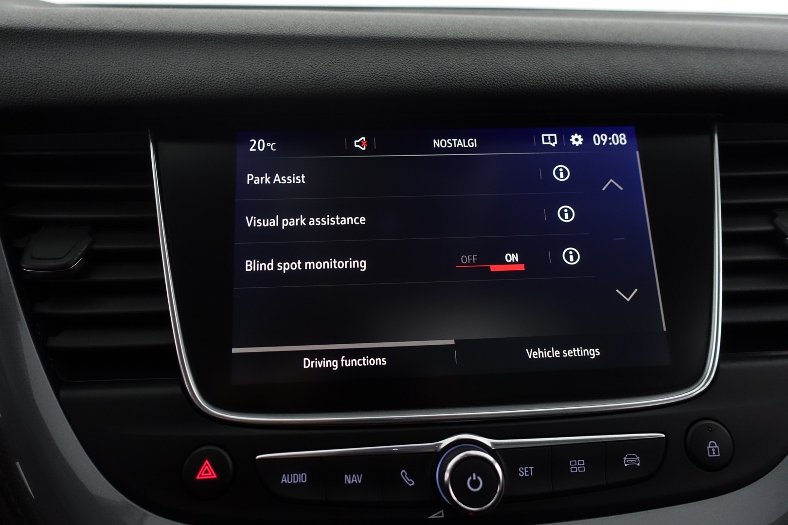 Opel Grandland X 2019 Innovation 2,0 CDTI Start/Stop 130 kW AT8 - | ACC | Panorama | 360 Kamera | Suomi-auto | Ilmastoidut nahat | Adapt. LED | Keyless | Navi | Lämm. Tuulilasi | Lohko | Ratinlämmitin | Muistipenkki | 2X Renkaat & Vanteet |