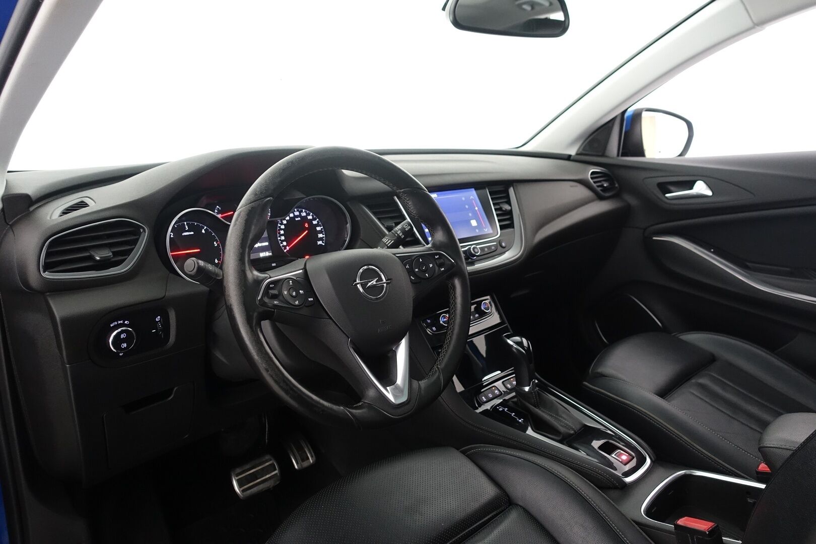 Opel Grandland X 2019 Innovation 2,0 CDTI Start/Stop 130 kW AT8 - | ACC | Panorama | 360 Kamera | Suomi-auto | Ilmastoidut nahat | Adapt. LED | Keyless | Navi | Lämm. Tuulilasi | Lohko | Ratinlämmitin | Muistipenkki | 2X Renkaat & Vanteet |