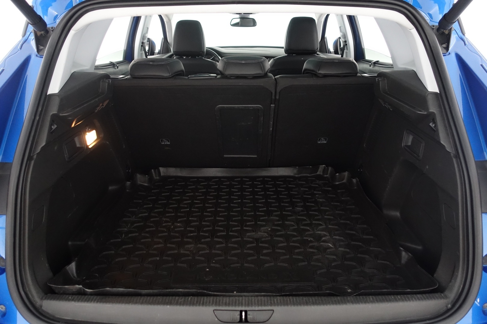 Opel Grandland X 2019 Innovation 2,0 CDTI Start/Stop 130 kW AT8 - | ACC | Panorama | 360 Kamera | Suomi-auto | Ilmastoidut nahat | Adapt. LED | Keyless | Navi | Lämm. Tuulilasi | Lohko | Ratinlämmitin | Muistipenkki | 2X Renkaat & Vanteet |