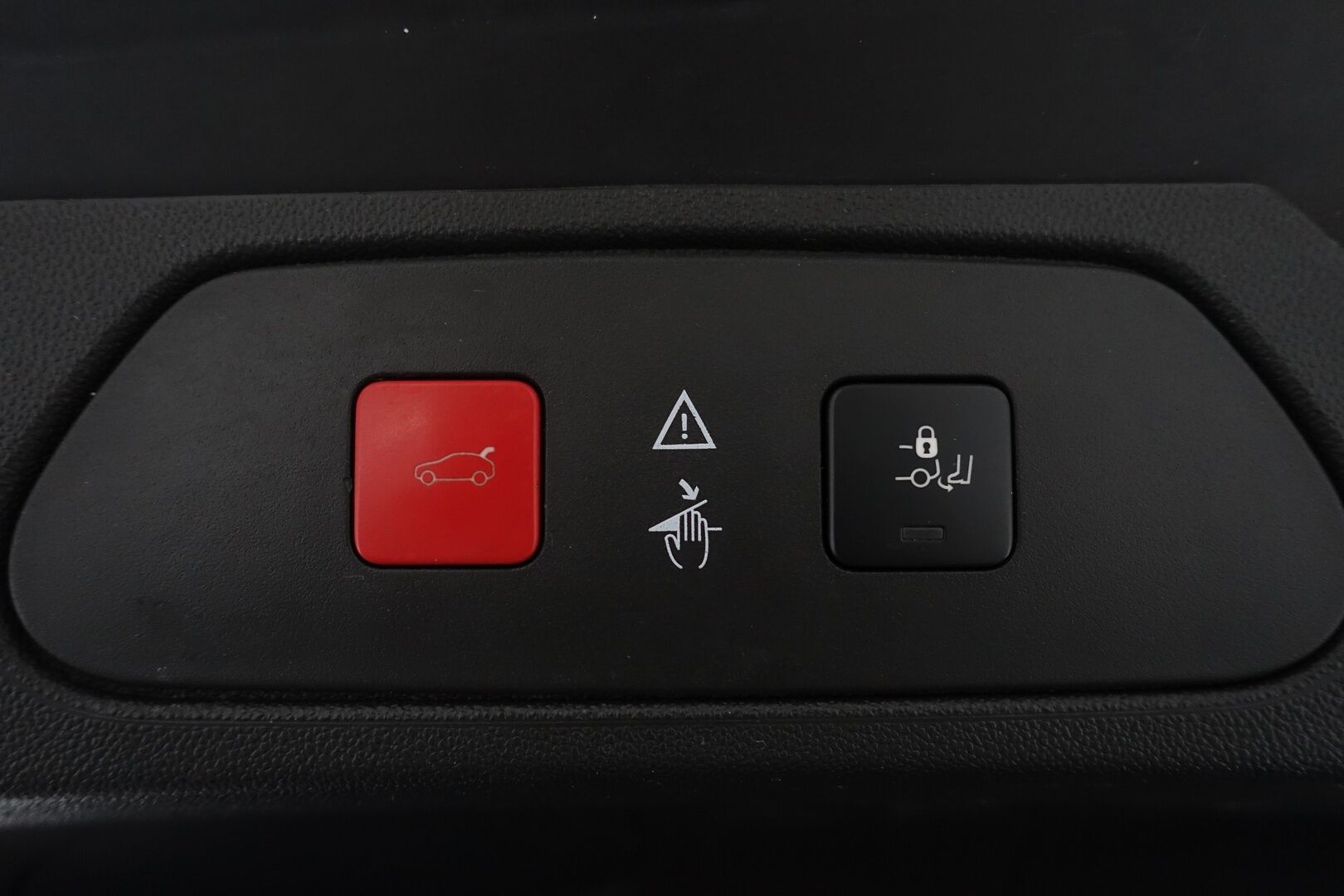 Opel Grandland X 2019 Innovation 2,0 CDTI Start/Stop 130 kW AT8 - | ACC | Panorama | 360 Kamera | Suomi-auto | Ilmastoidut nahat | Adapt. LED | Keyless | Navi | Lämm. Tuulilasi | Lohko | Ratinlämmitin | Muistipenkki | 2X Renkaat & Vanteet |