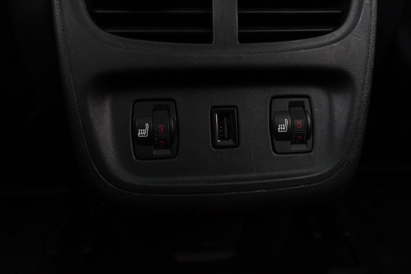 Opel Grandland X 2019 Innovation 2,0 CDTI Start/Stop 130 kW AT8 - | ACC | Panorama | 360 Kamera | Suomi-auto | Ilmastoidut nahat | Adapt. LED | Keyless | Navi | Lämm. Tuulilasi | Lohko | Ratinlämmitin | Muistipenkki | 2X Renkaat & Vanteet |