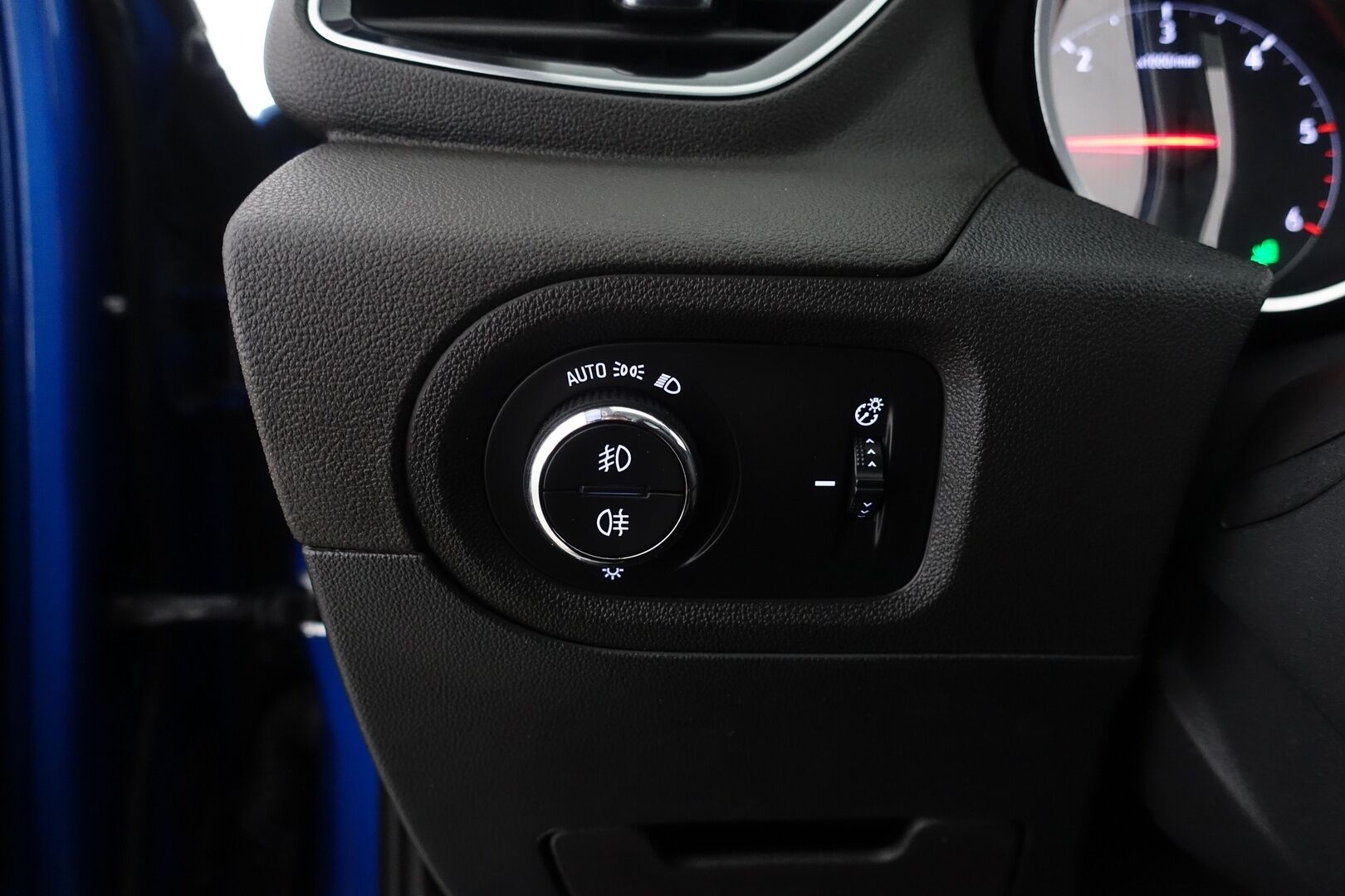 Opel Grandland X 2019 Innovation 2,0 CDTI Start/Stop 130 kW AT8 - | ACC | Panorama | 360 Kamera | Suomi-auto | Ilmastoidut nahat | Adapt. LED | Keyless | Navi | Lämm. Tuulilasi | Lohko | Ratinlämmitin | Muistipenkki | 2X Renkaat & Vanteet |