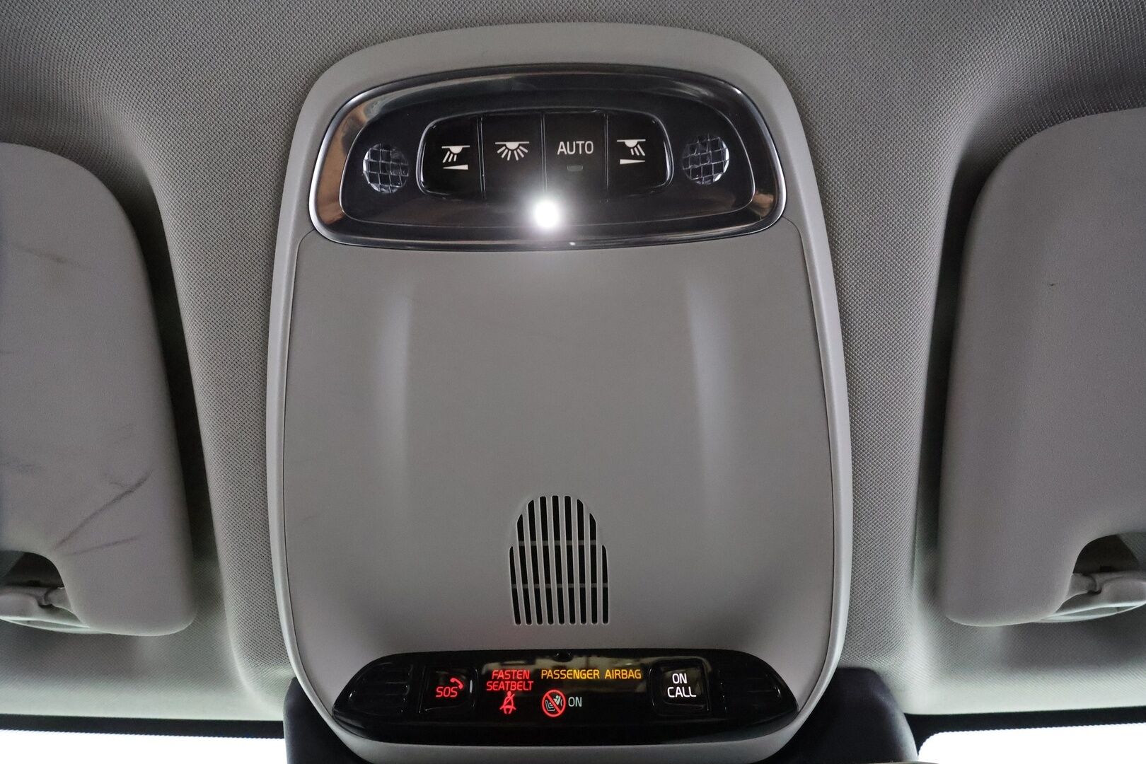 Volvo XC60 2018 D4 AWD Inscription aut * ACC / Webasto / Muistipenkki / Koukku / Kamera / KeylessGo / Sporttinahat / LED / Navi * - 1.Om Suomi-auto / Kahdet renkaat aluvanteilla