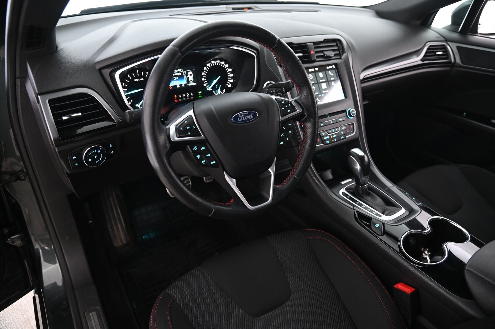Ford Mondeo 2018 1,5 EcoBoost 160hv A6 ST-Line 5D - Suomi-Auto | Navi | Lämmitettävä tuulilasi | Lohko | Koukku | Vakkari | AndroidAuto | AppleCarPay | Tutkat | Suksiluukku | 2X Renkaat | Siisti