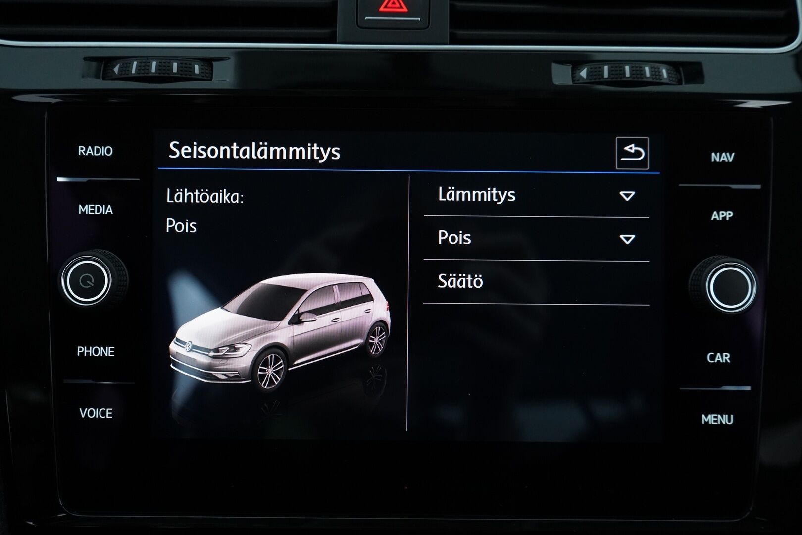 Volkswagen Golf 2018 Highline 1,5 TSI EVO 96 kW (130 hv) BLUEMOTION DSG-automaatti * ACC / Webasto / Keyless / App-Connect / P.Kamera * - Suomi-auto / Kahdet renkaat alumiinivantein / Facelift / Juuri huollettu