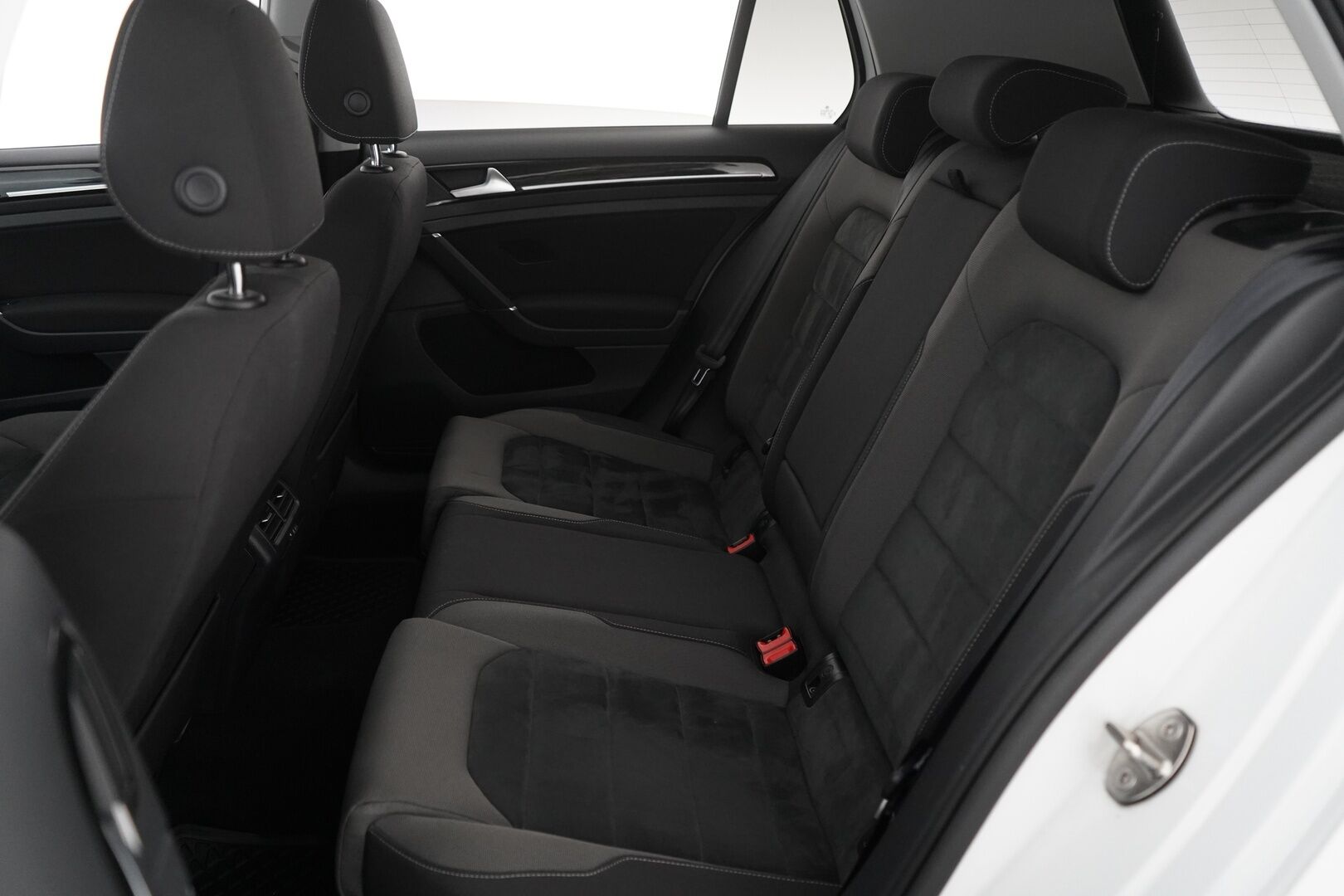 Volkswagen Golf 2018 Highline 1,5 TSI EVO 96 kW (130 hv) BLUEMOTION DSG-automaatti * ACC / Webasto / Keyless / App-Connect / P.Kamera * - Suomi-auto / Kahdet renkaat alumiinivantein / Facelift / Juuri huollettu