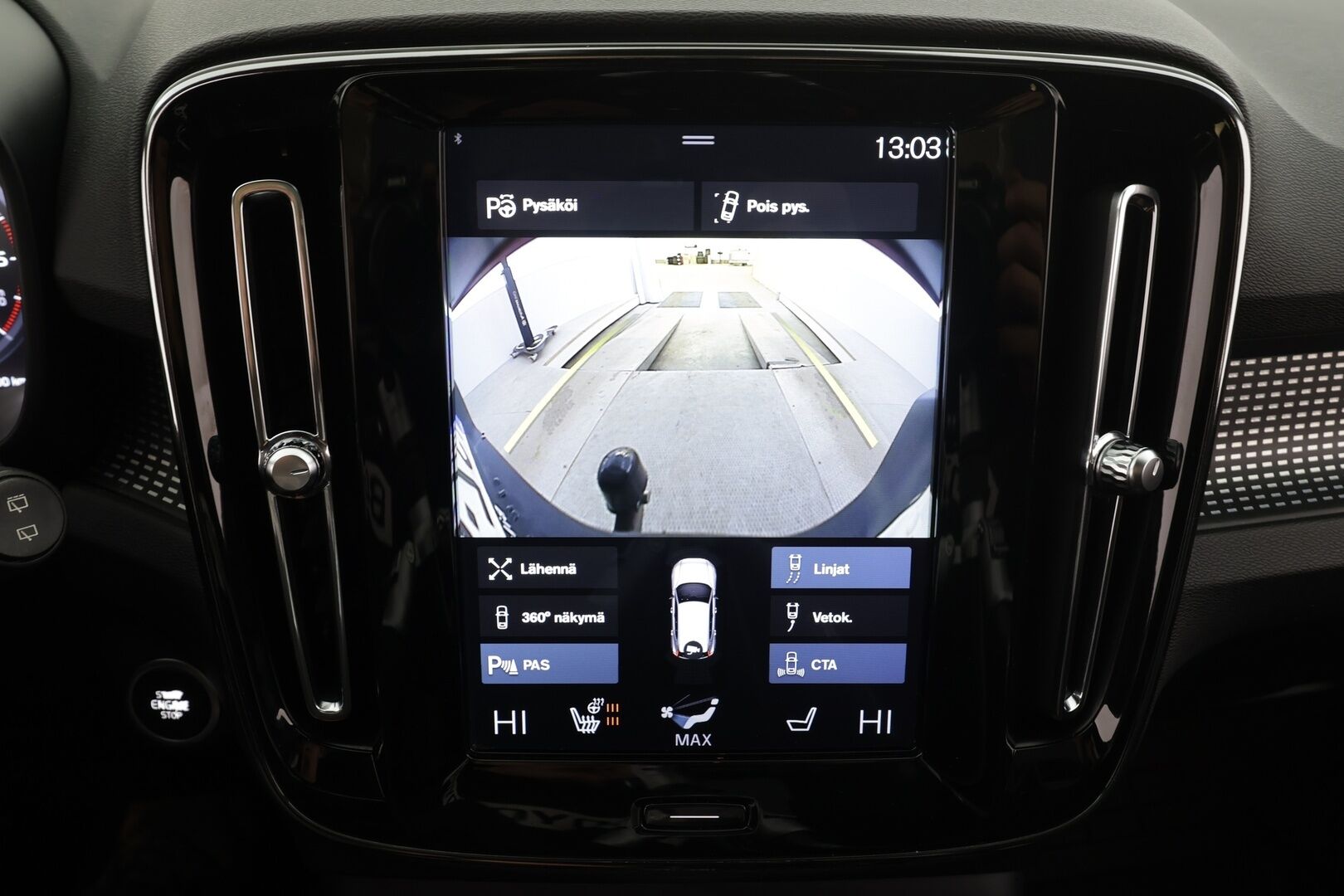 Volvo XC40 2018 D4 AWD R-Design Launch Edition aut * Panorama / H&K / ACC / Full-LED / 360 / Sportpenkki Muistilla / Navi / Keyless * - Webasto / Koukku / Suomi-auto / Kahdet renkaat / Merkkihuollot