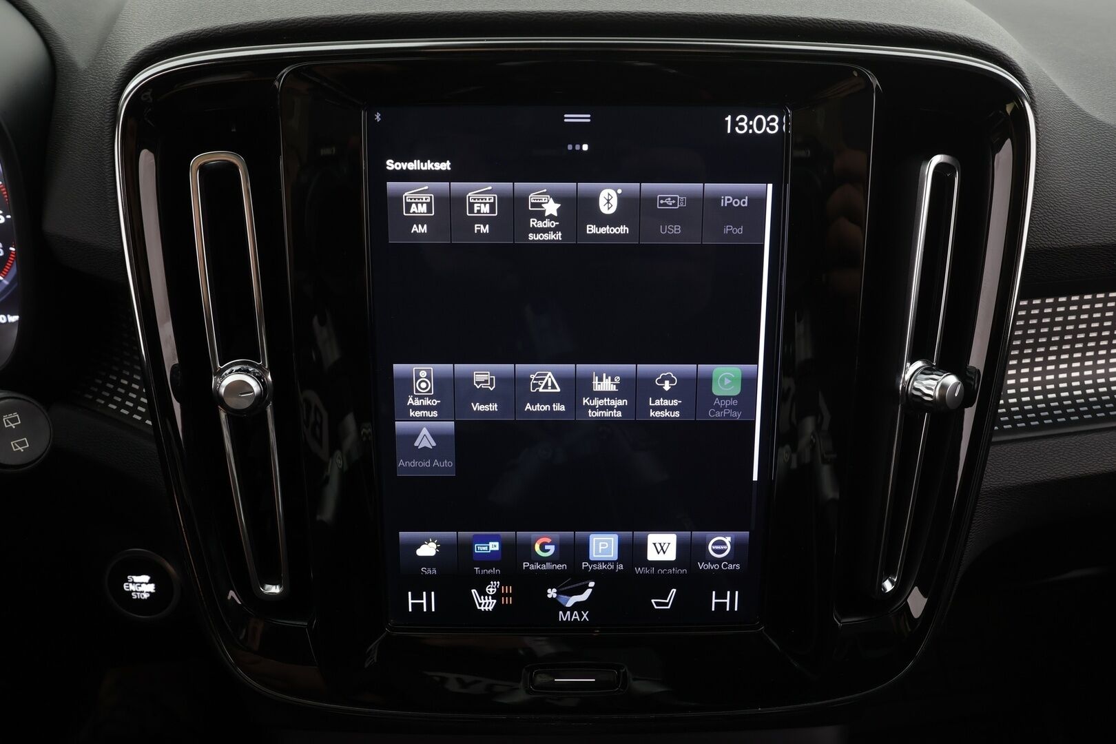 Volvo XC40 2018 D4 AWD R-Design Launch Edition aut * Panorama / H&K / ACC / Full-LED / 360 / Sportpenkki Muistilla / Navi / Keyless * - Webasto / Koukku / Suomi-auto / Kahdet renkaat / Merkkihuollot