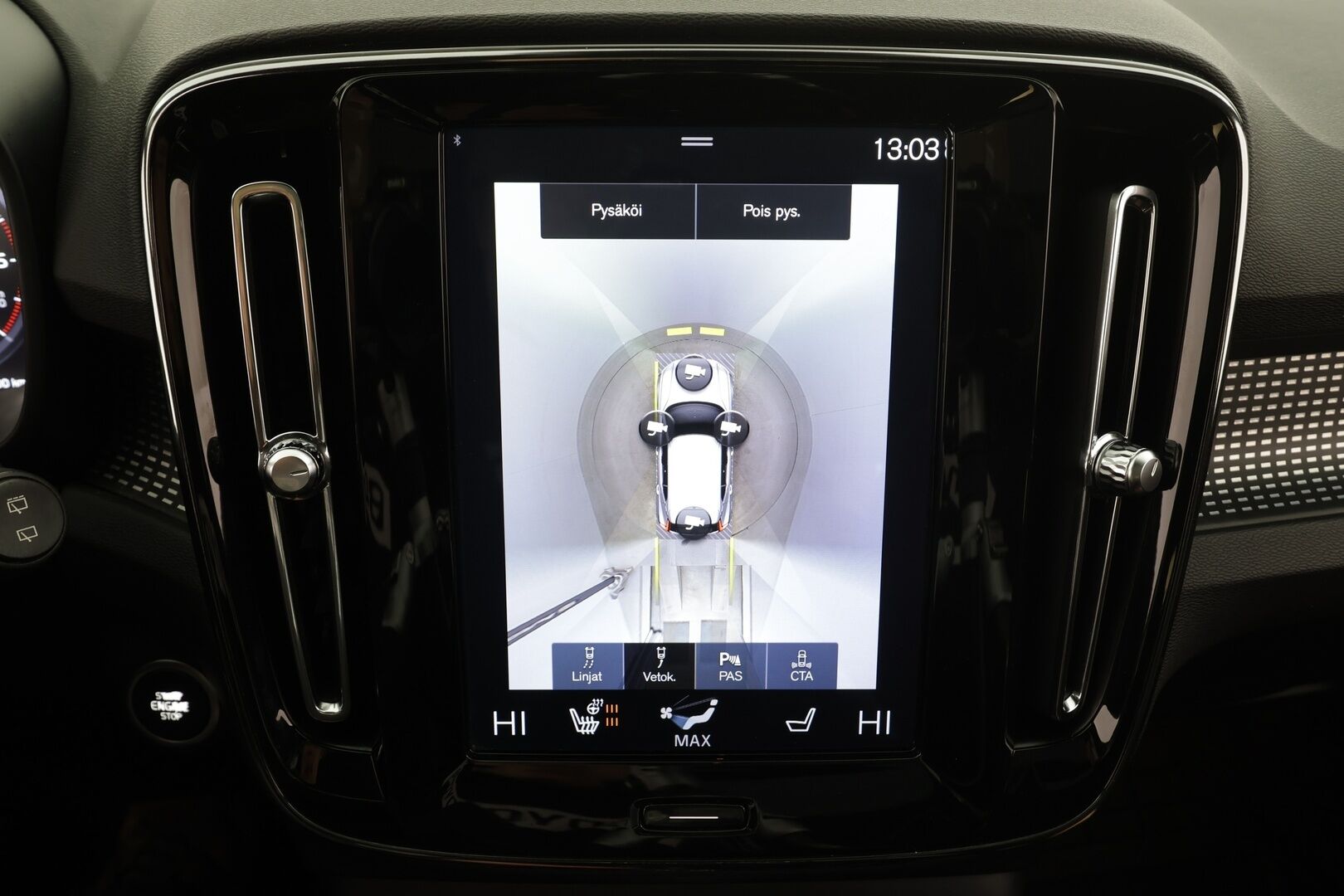 Volvo XC40 2018 D4 AWD R-Design Launch Edition aut * Panorama / H&K / ACC / Full-LED / 360 / Sportpenkki Muistilla / Navi / Keyless * - Webasto / Koukku / Suomi-auto / Kahdet renkaat / Merkkihuollot