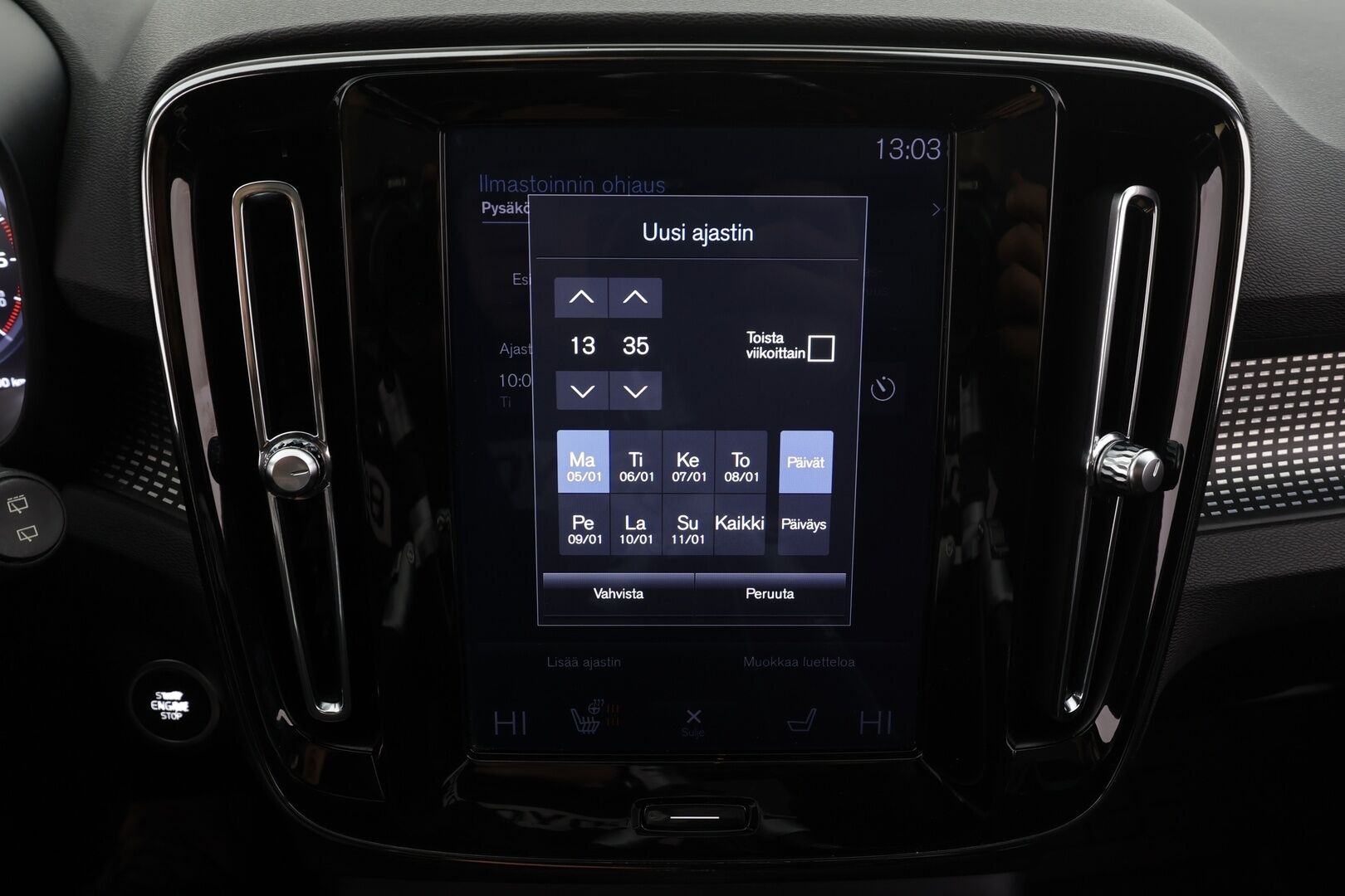 Volvo XC40 2018 D4 AWD R-Design Launch Edition aut * Panorama / H&K / ACC / Full-LED / 360 / Sportpenkki Muistilla / Navi / Keyless * - Webasto / Koukku / Suomi-auto / Kahdet renkaat / Merkkihuollot