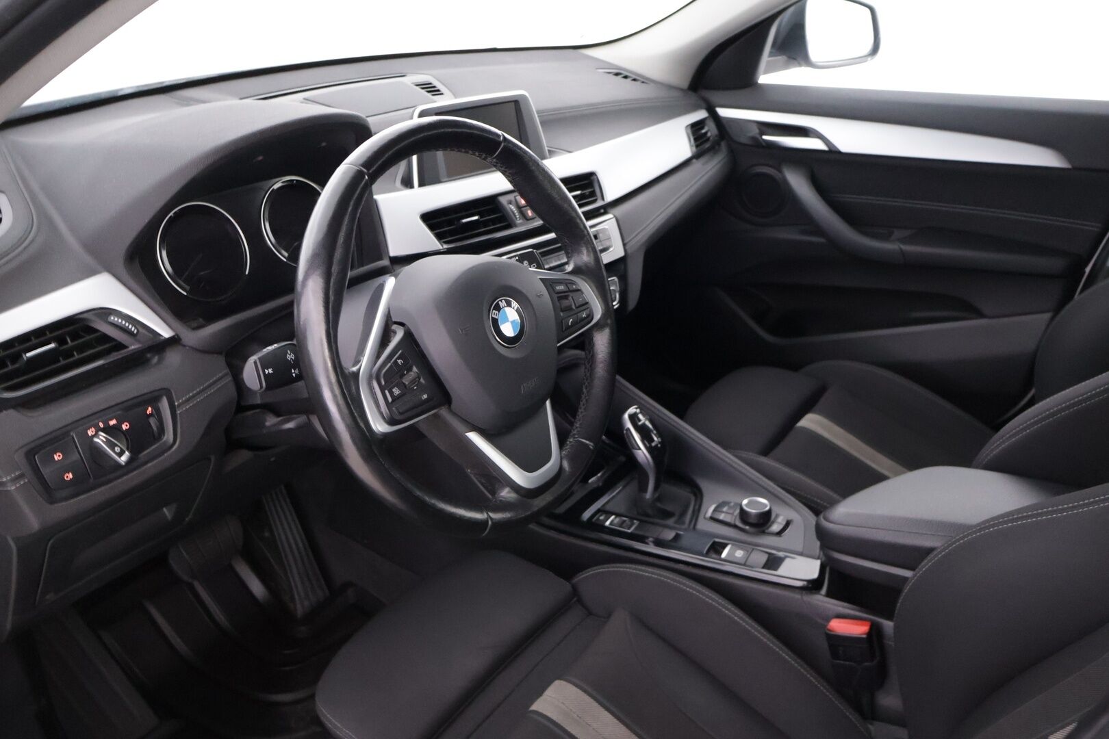BMW X2 2018 F39 sDrive 18d A Business - | Hifit | Muistipenkki | Keyless | Vakkari |