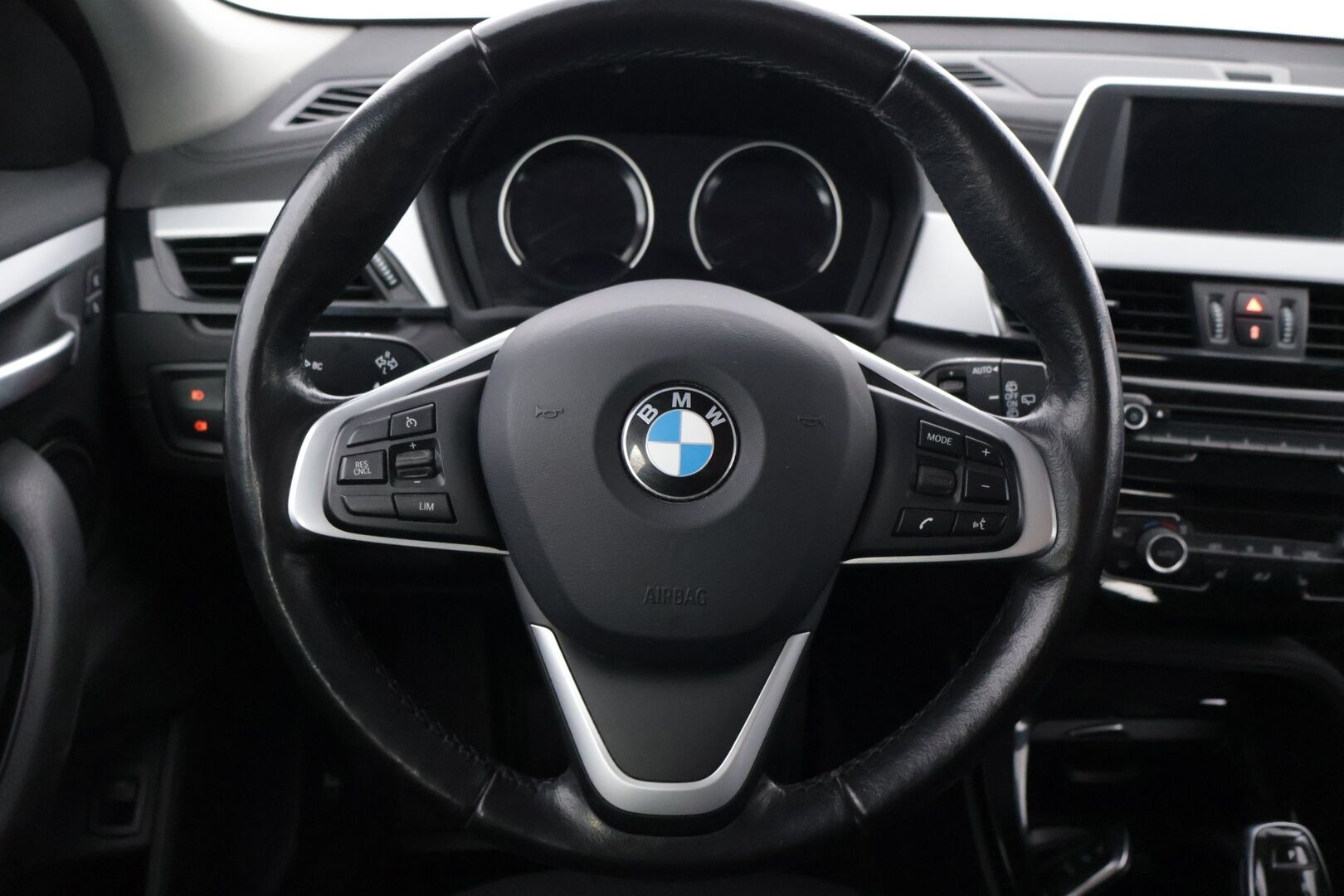 BMW X2 2018 F39 sDrive 18d A Business - | Hifit | Muistipenkki | Keyless | Vakkari |