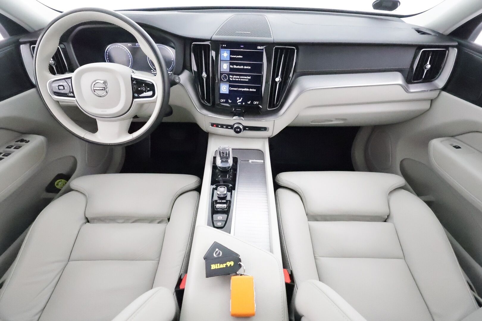 Volvo XC60 2021 T6 TwE AWD Business Inscription **HUD / 360° Kamera / Panorama / Adapt.Vakkari / Webasto / Sporttipenkki Muistilla** - 3,99 % KORKOTARJOUS TÄHÄN AUTOON - Akku kuntotarkastettu / Harman/Kardon / LED-valot / Digimittaristo Kaistavahti / Navi / KeylessGO 