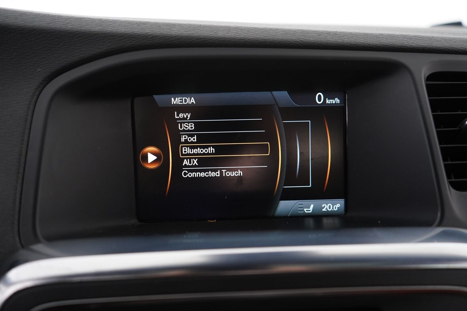 Volvo V60 2013 D6 AWD Summum plug in hybrid aut YritysOutlet - Myydään vain yrityksille - Vakkari | Webasto | Tutkat | Nahat | Vetokoukku | Kattava huoltohistoria | Kahdet hyvät renkaat alumiinivanteilla | Akku kuntotarkastettu | Puhdas Carvertical 