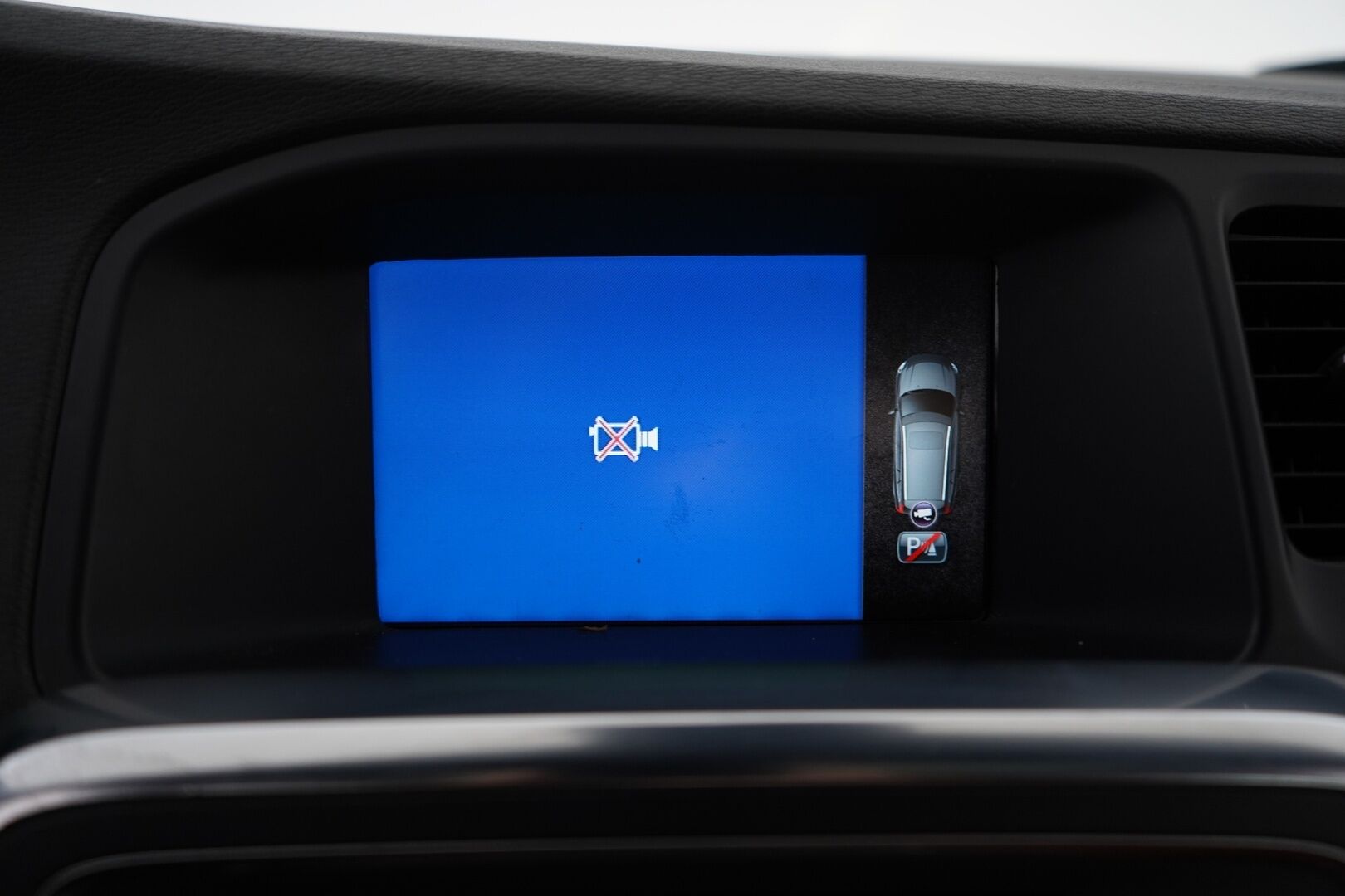 Volvo V60 2013 D6 AWD Summum plug in hybrid aut YritysOutlet - Myydään vain yrityksille - Vakkari | Webasto | Tutkat | Nahat | Vetokoukku | Kattava huoltohistoria | Kahdet hyvät renkaat alumiinivanteilla | Akku kuntotarkastettu | Puhdas Carvertical 
