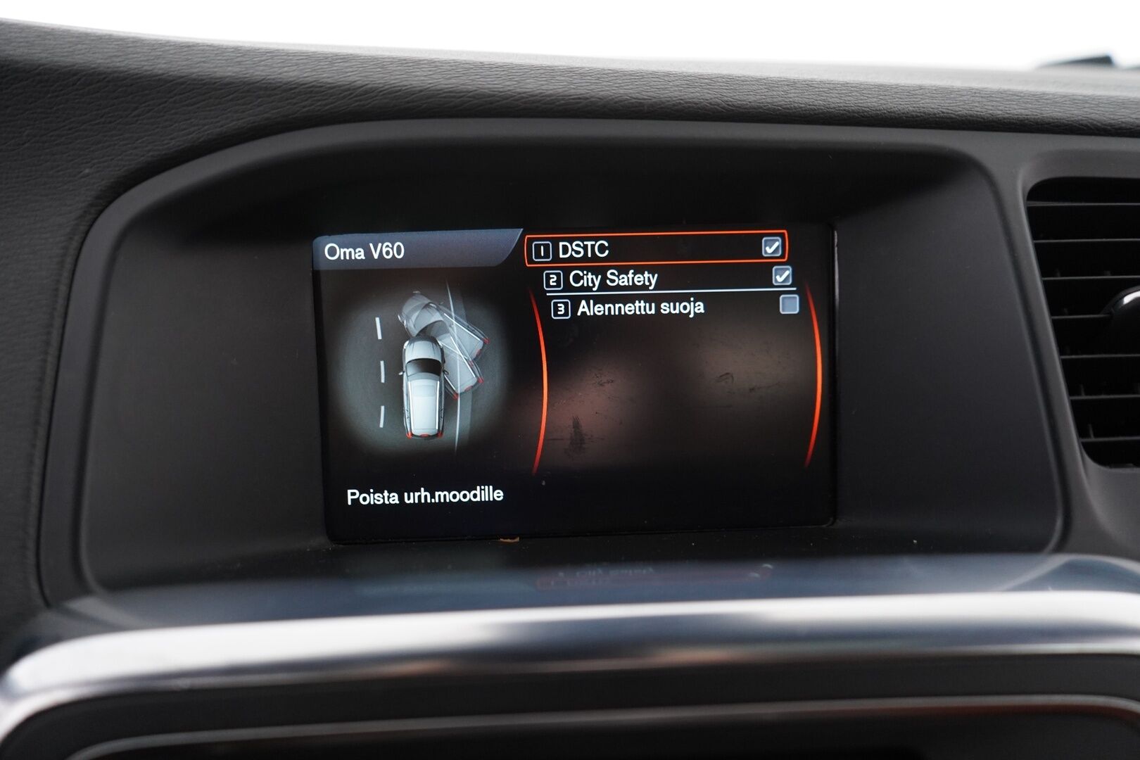 Volvo V60 2013 D6 AWD Summum plug in hybrid aut YritysOutlet - Myydään vain yrityksille - Vakkari | Webasto | Tutkat | Nahat | Vetokoukku | Kattava huoltohistoria | Kahdet hyvät renkaat alumiinivanteilla | Akku kuntotarkastettu | Puhdas Carvertical 