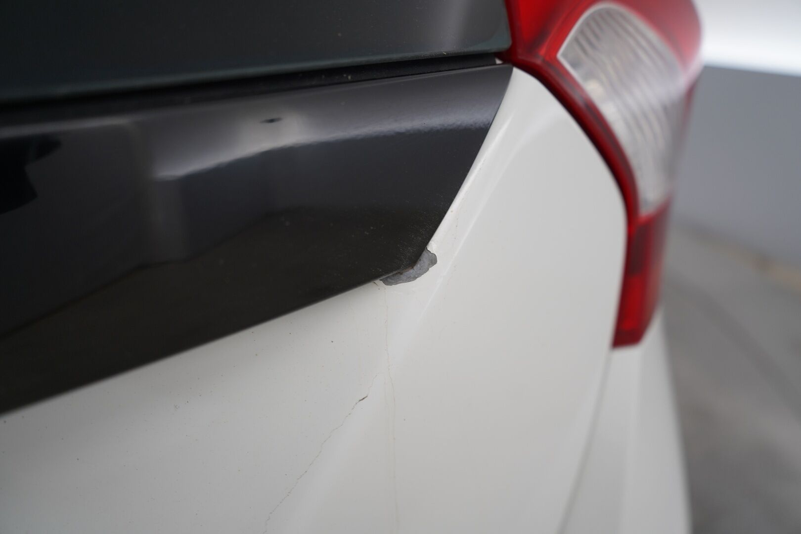 Volvo V60 2013 D6 AWD Summum plug in hybrid aut YritysOutlet - Myydään vain yrityksille - Vakkari | Webasto | Tutkat | Nahat | Vetokoukku | Kattava huoltohistoria | Kahdet hyvät renkaat alumiinivanteilla | Akku kuntotarkastettu | Puhdas Carvertical 