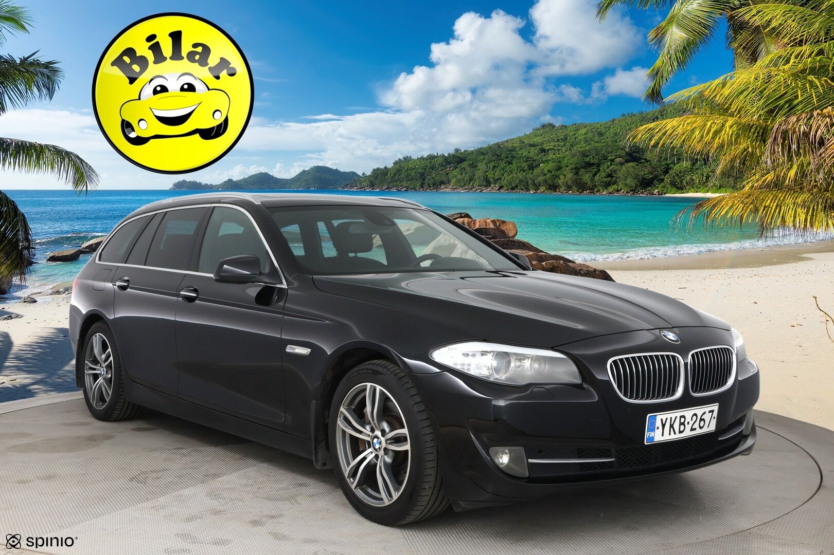 BMW 530 2011 xDrive F11 Touring Business - HUD | Panorama | Nahat | Vetokoukku | Adapt.Xenon | Lohkolämmitin
