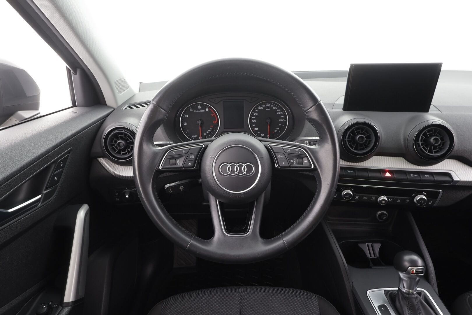 Audi Q2 2018 Business Plus Edition 1,0 TFSI 85 kW S tronic ultra