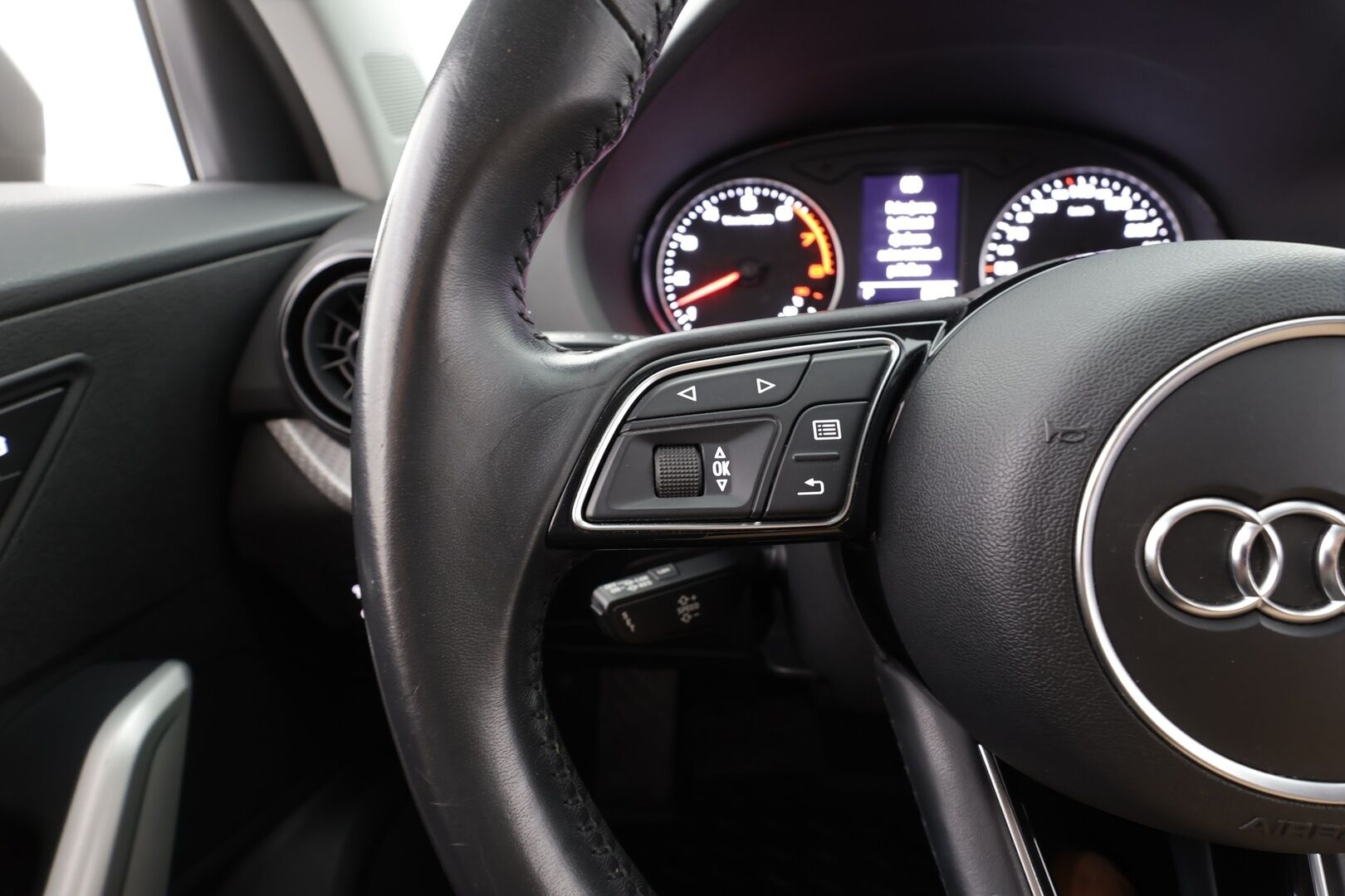 Audi Q2 2018 Business Plus Edition 1,0 TFSI 85 kW S tronic ultra