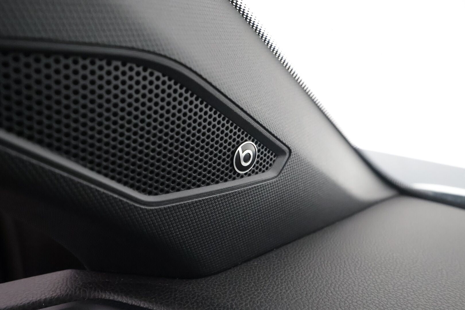 Volkswagen Polo 2018 GTI 2,0 TSI 147 kW (200 hv) DSG-automaatti - | Merkkihuollot | Beats Audio | ACC | LED | Digimittaristo | App Connect | P.tutkat | Front Assist | Lohko+sisälämmitin | 2x renkaat aluin | Suomiauto | 