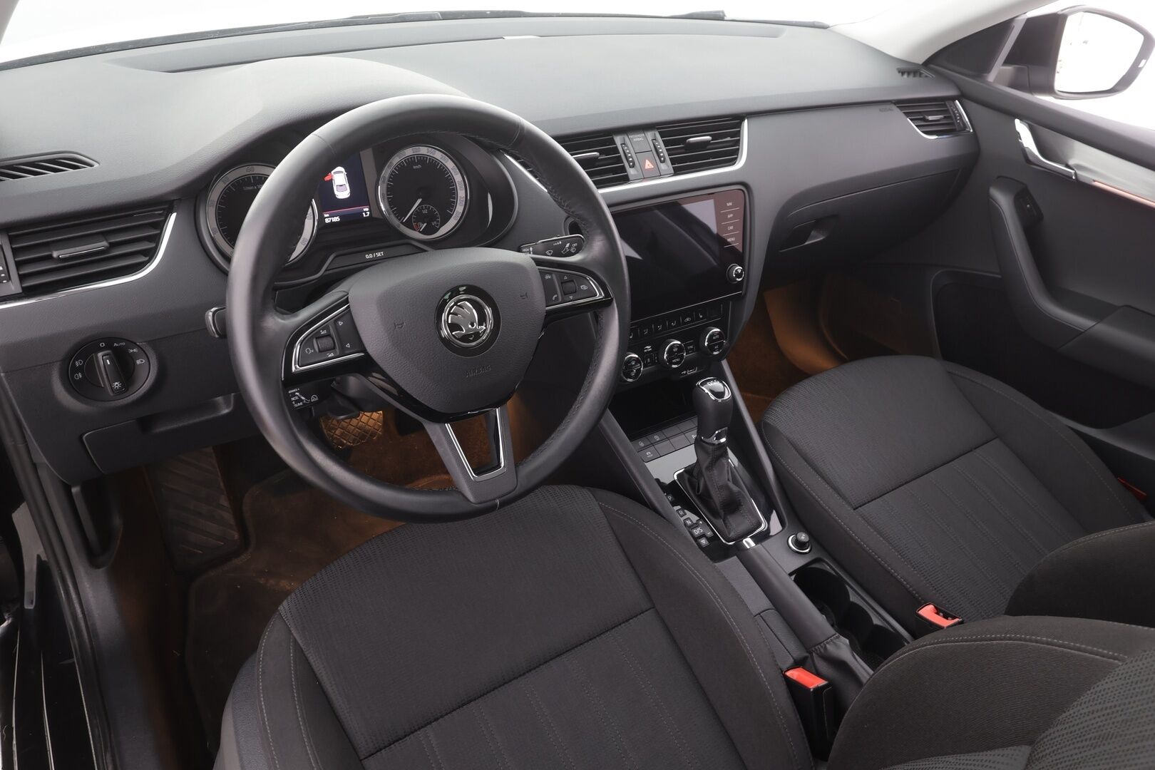Skoda Octavia 2018 1,5 TSI Style DSG Autom. - | Webasto | ACC | LED | P.tutkat | Kaistavahti | Navi | Katveavustin | Keyless | Suomi-auto | Kahdet renkaat |