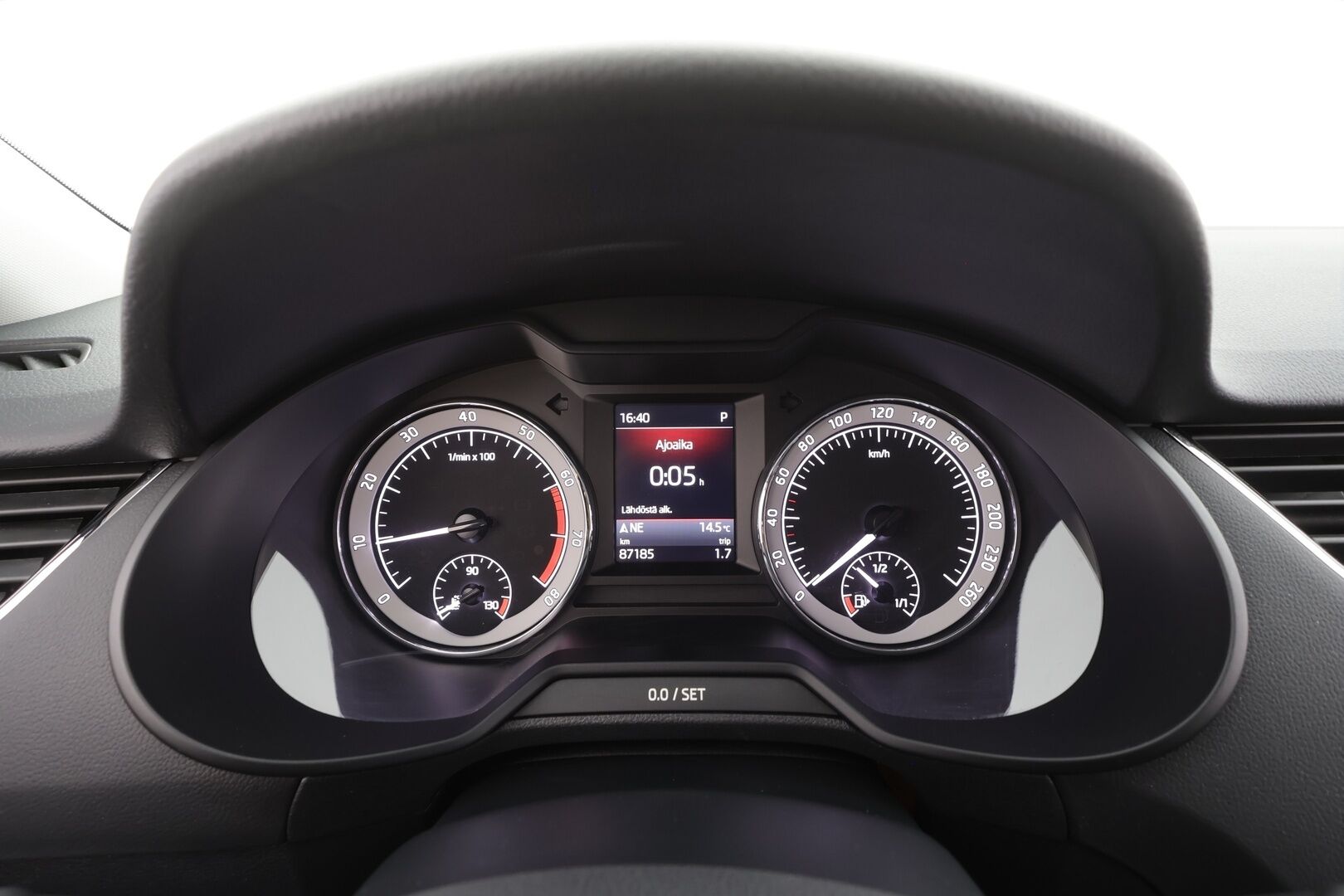 Skoda Octavia 2018 1,5 TSI Style DSG Autom. - | Webasto | ACC | LED | P.tutkat | Kaistavahti | Navi | Katveavustin | Keyless | Suomi-auto | Kahdet renkaat |