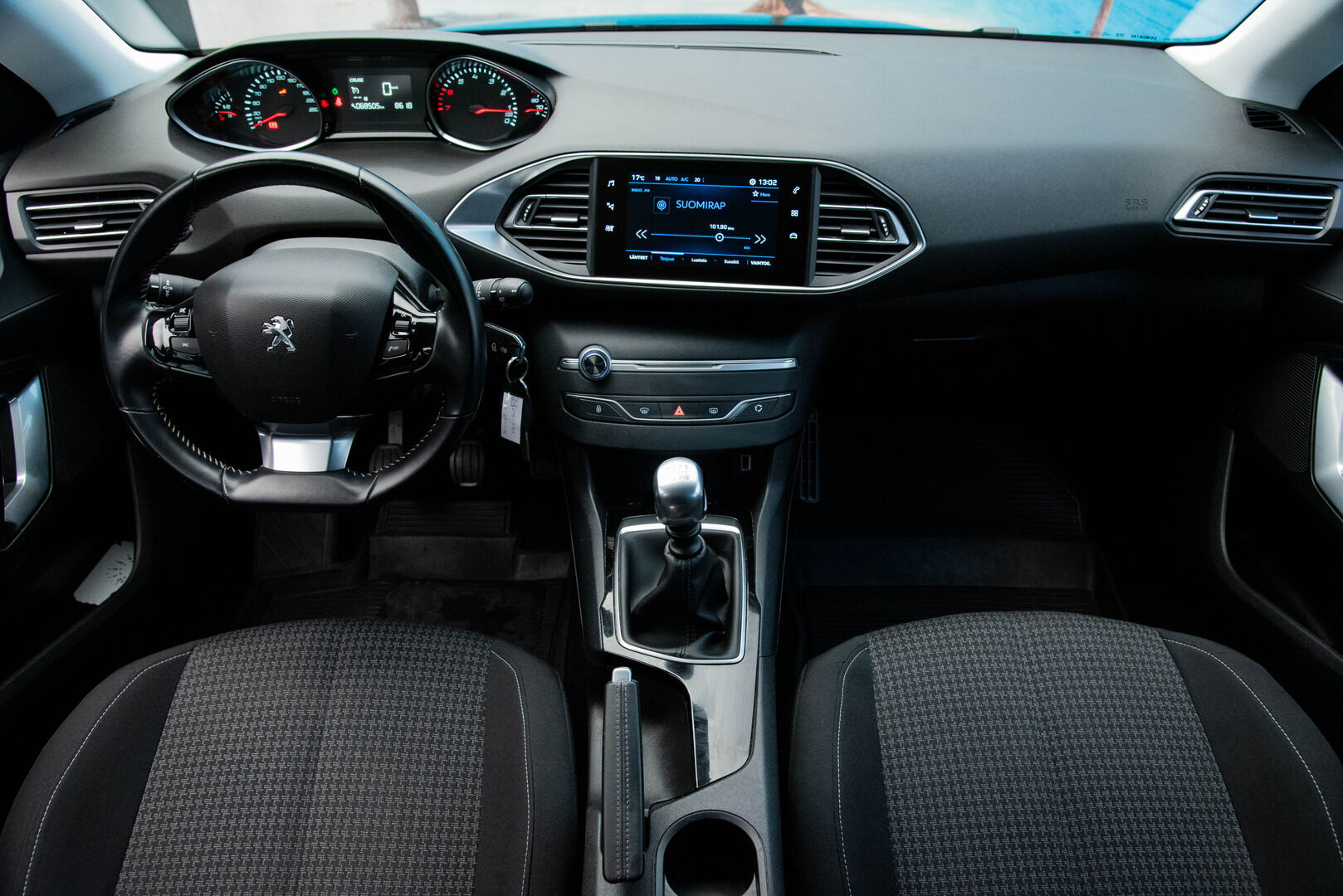 Peugeot 308 2018 SW Active PureTech 130 ** Vakkari / Suomi-Auto / P.tutka - Uudet kesärenkaat / Huollettu