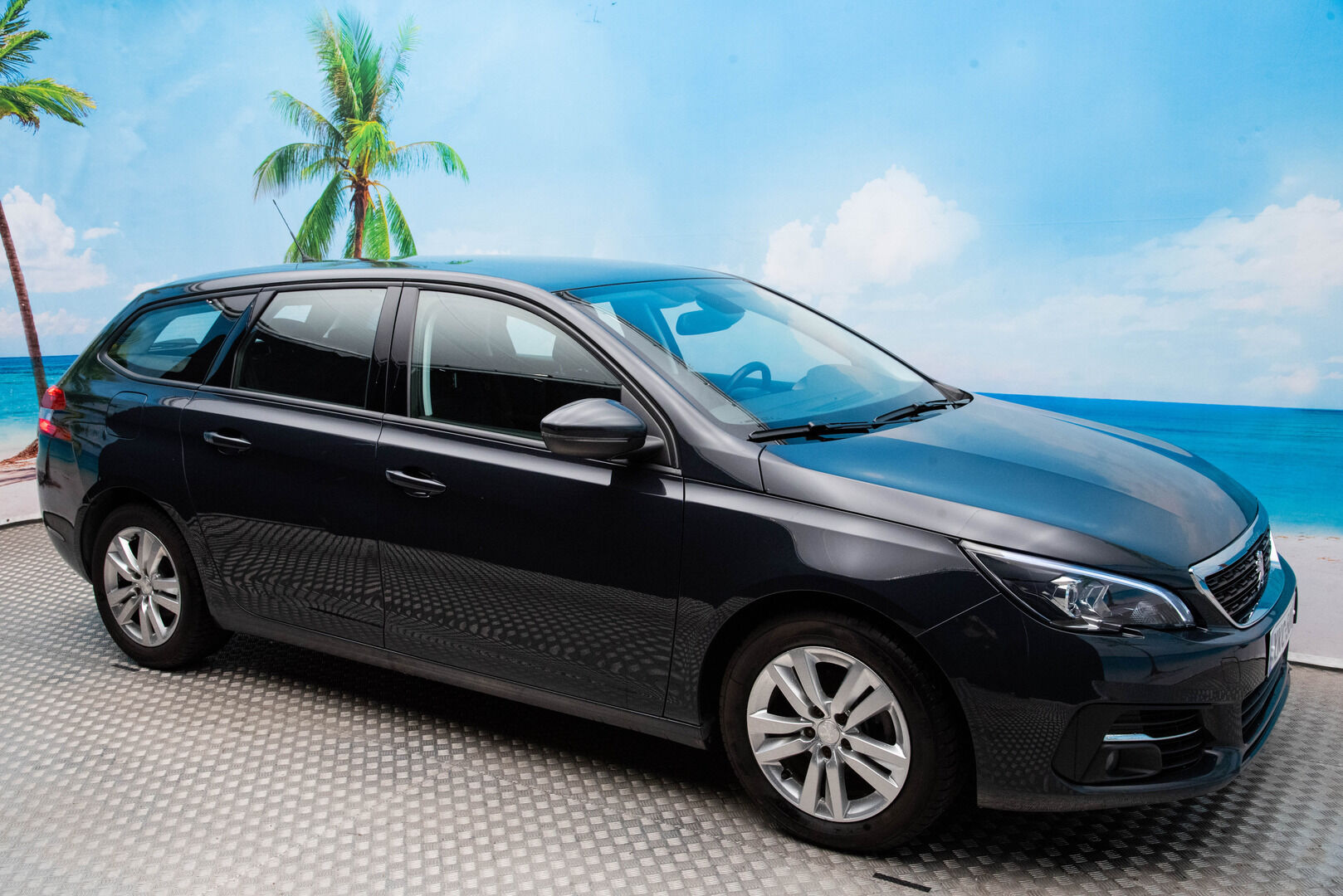 Peugeot 308 2018 SW Active PureTech 130 ** Vakkari / Suomi-Auto / P.tutka - Uudet kesärenkaat / Huollettu