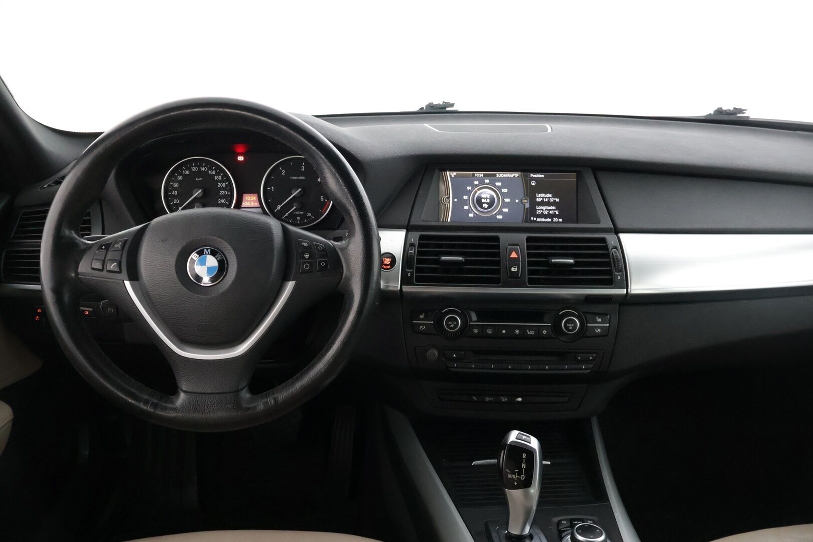 BMW X5 2011 xDrive40d TwinPower Turbo A E70 SAV * Myydään huutokaupat.com / 7P / Koukku / Hifit / Comfort-penkit / Ratinlämmitys / - * Katsastettu 28.5.2025 / Kattavasti huollettu ja korjattu / Kahdet renkaat vanteilla! *