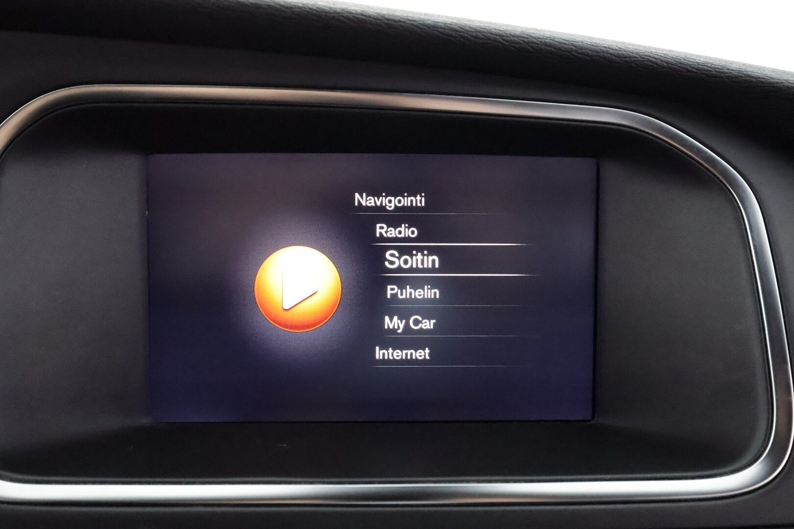 Volvo V40 2019 T2 Business Dynamic Edition aut - | Vakkari | Webasto | LED | P.Tutkat | Digimittaristo | Suomi-auto | Kahdet Renkaat |